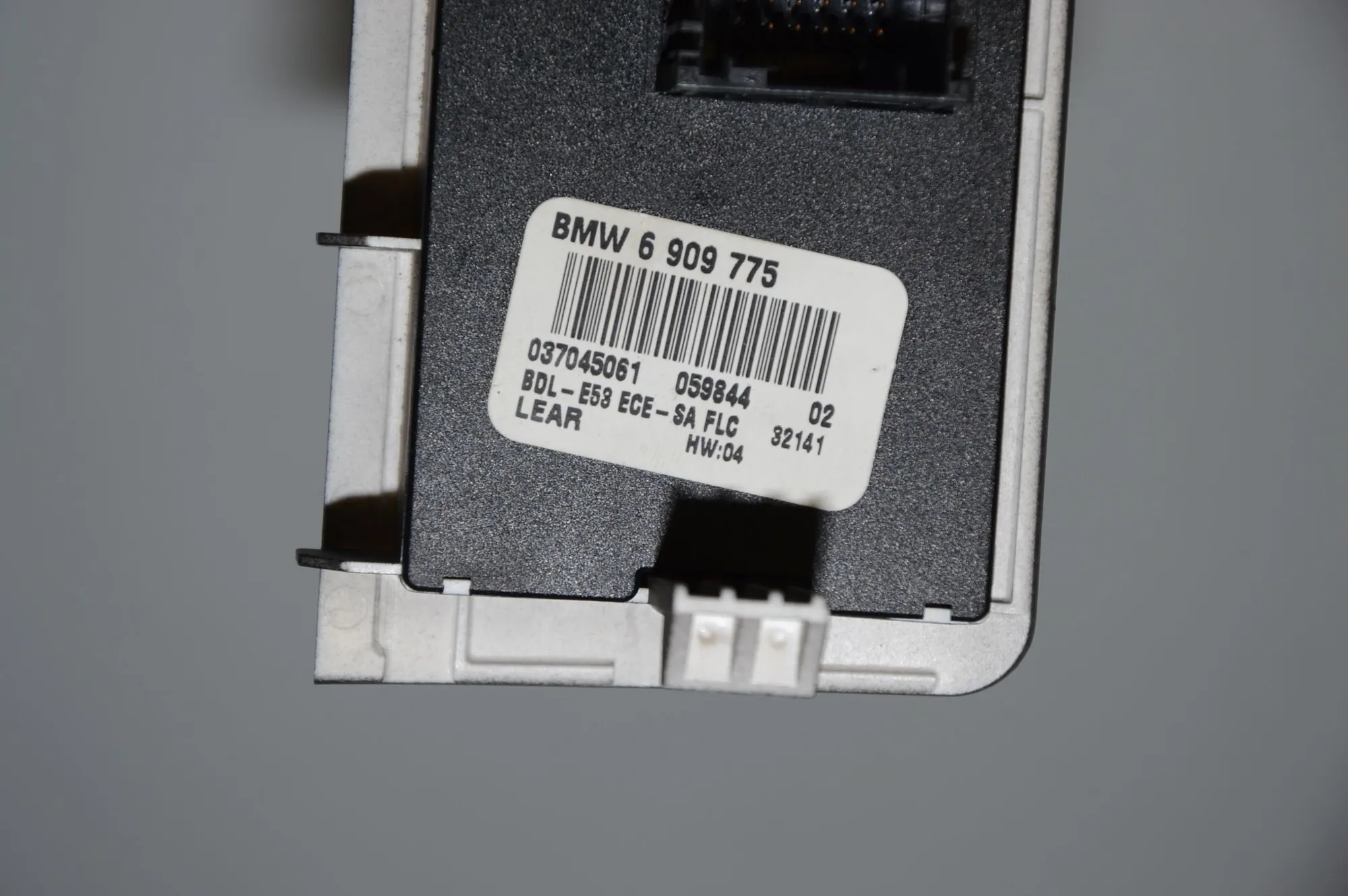 Headlight Switch Control Unit – OEM 6909775 · BMW X5 (E53) 4.6 is 2003 – 6
