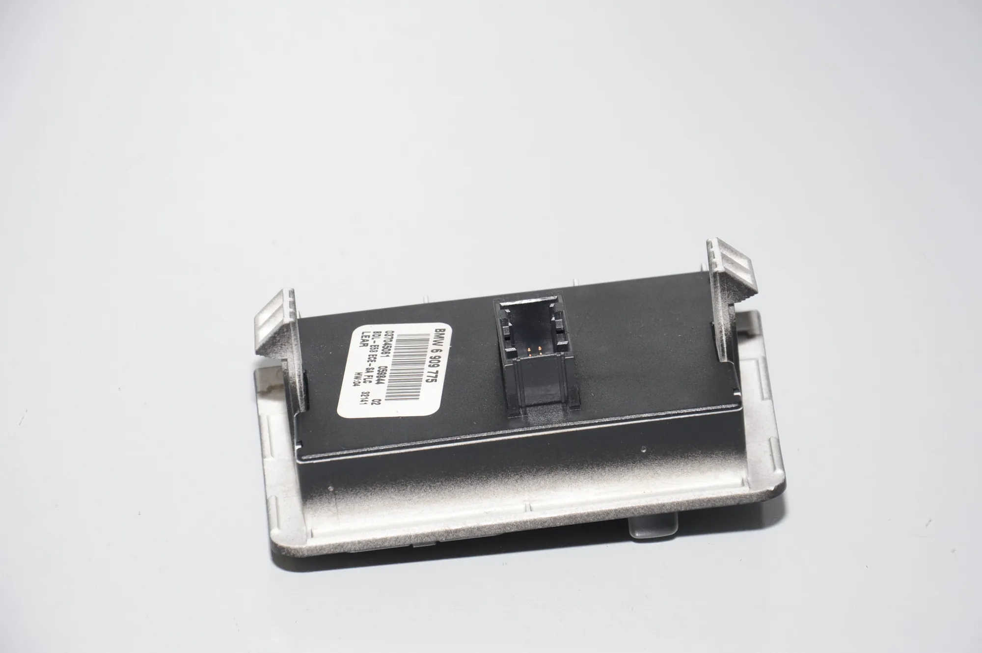 Headlight Switch Control Unit – OEM 6909775 · BMW X5 (E53) 4.6 is 2003 – 3