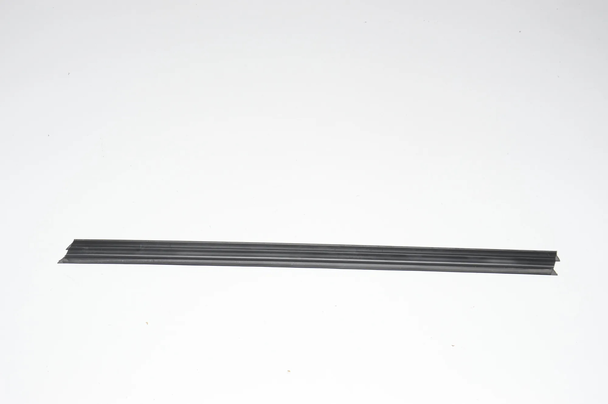 Front Right Door Seal Rubber – OEM 7289628 · BMW X5 (F15, F85) M 50 d 2015 – 2