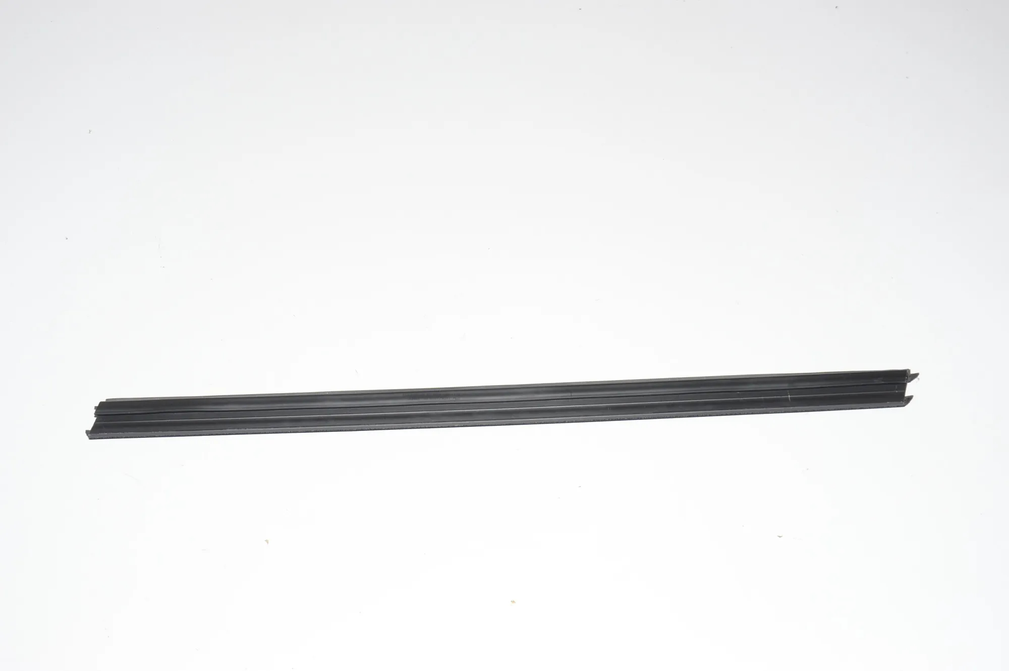 Front Right Door Seal Rubber – OEM 7289628 · BMW X5 (F15, F85) M 50 d 2015 – 4