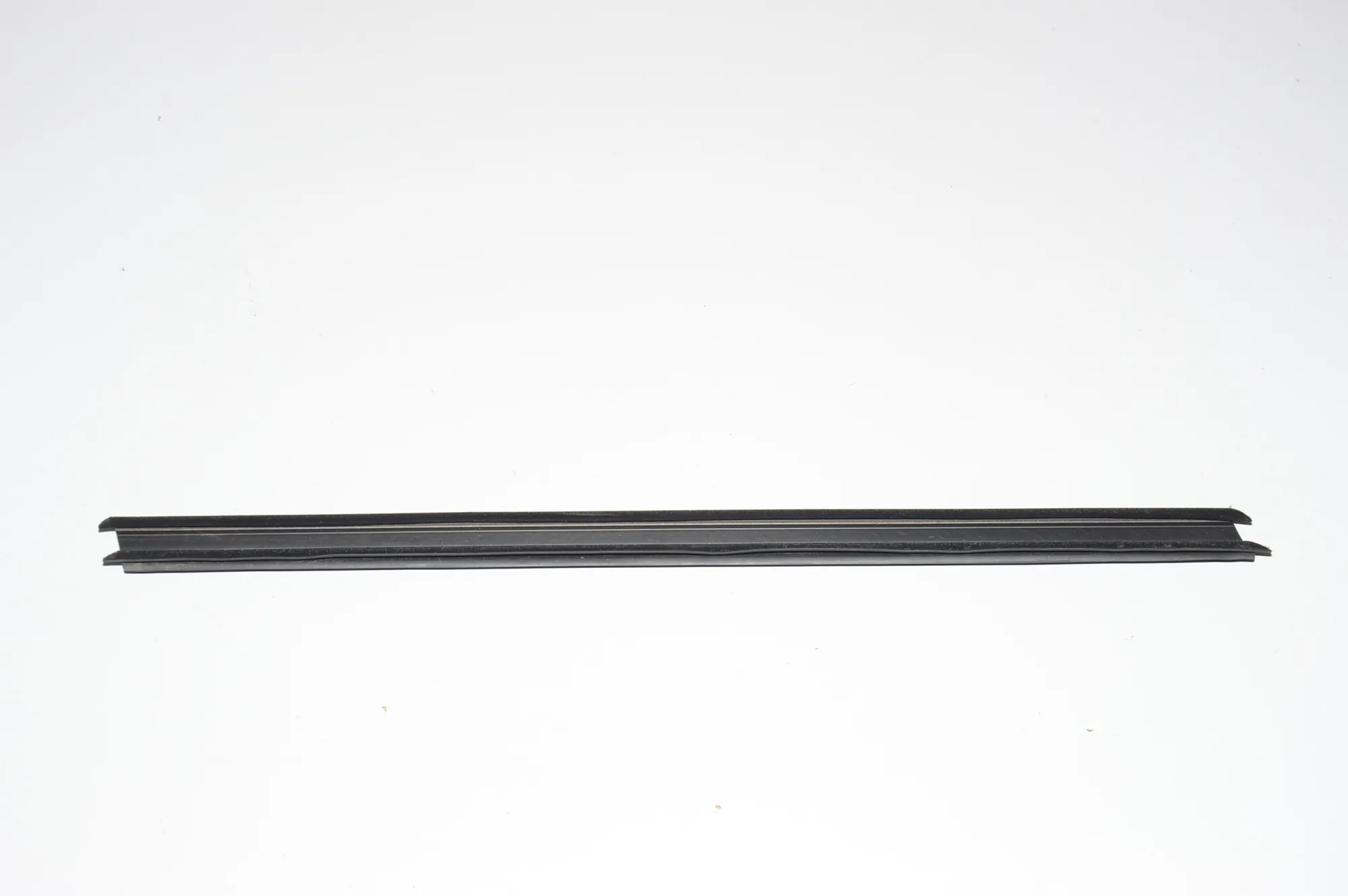 Front Right Door Seal Rubber – OEM 7289628 · BMW X5 (F15, F85) M 50 d 2015 – 3