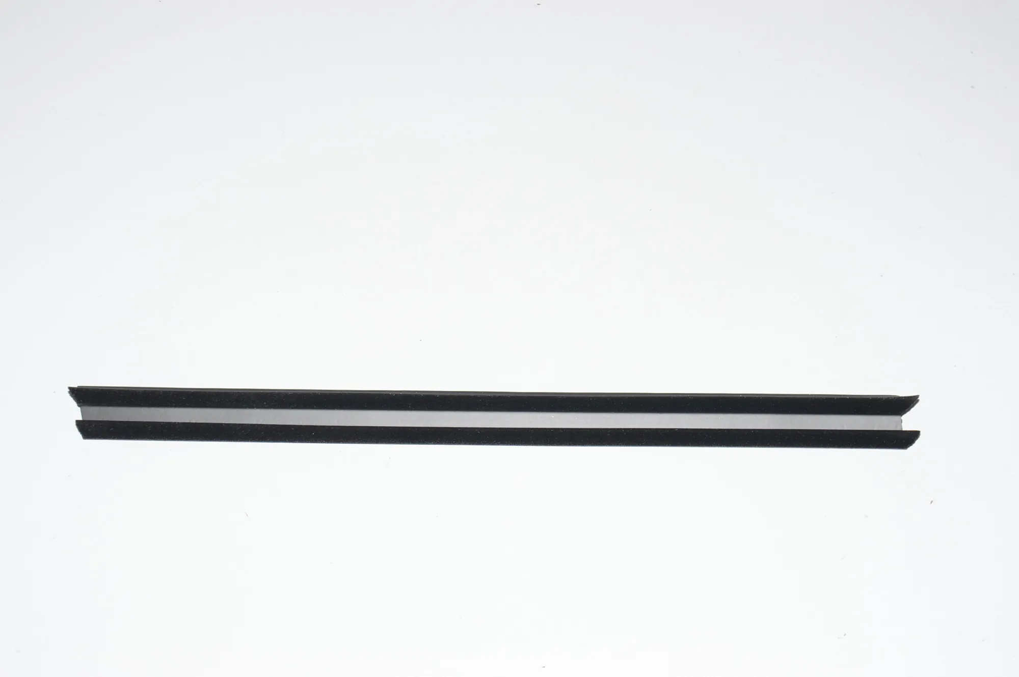 Rear Left Door Seal Rubber – OEM 7289641 · BMW X5 (F15, F85) M 50 d 2015