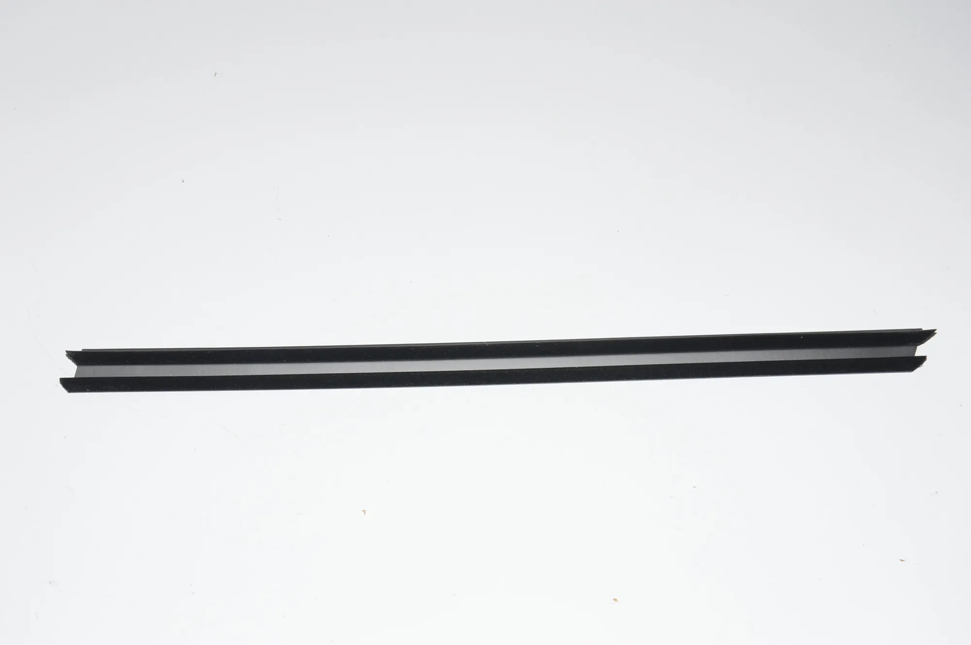 Front Left Door Seal Rubber – OEM 7289627 · BMW X5 (F15, F85) M 50 d 2015 – 2