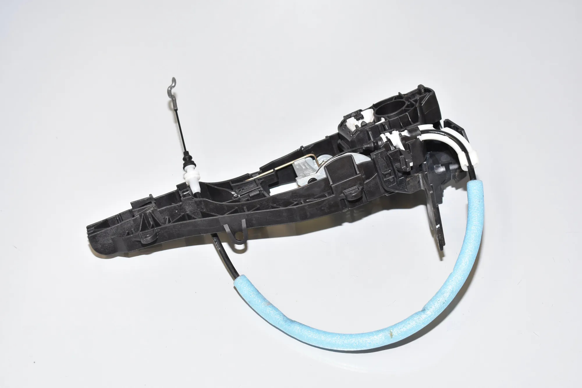 Front Left Door Interior Handle Frame – OEM 7304803 · BMW X5 (F15, F85) M 50 d 2015 – 3