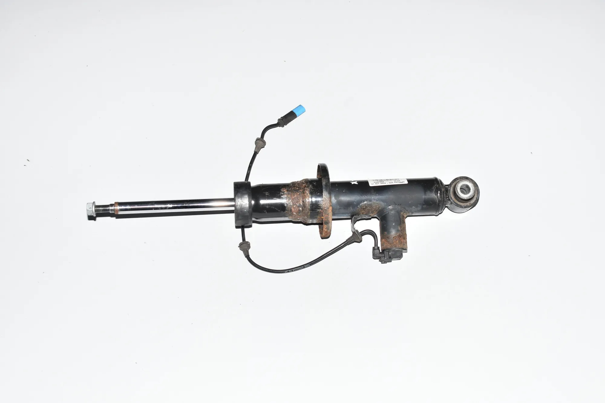 Rear Left Shock Absorber – OEM 6799911 · BMW X3 (F25) BMW X3 (F25) xDrive 20 d 2015