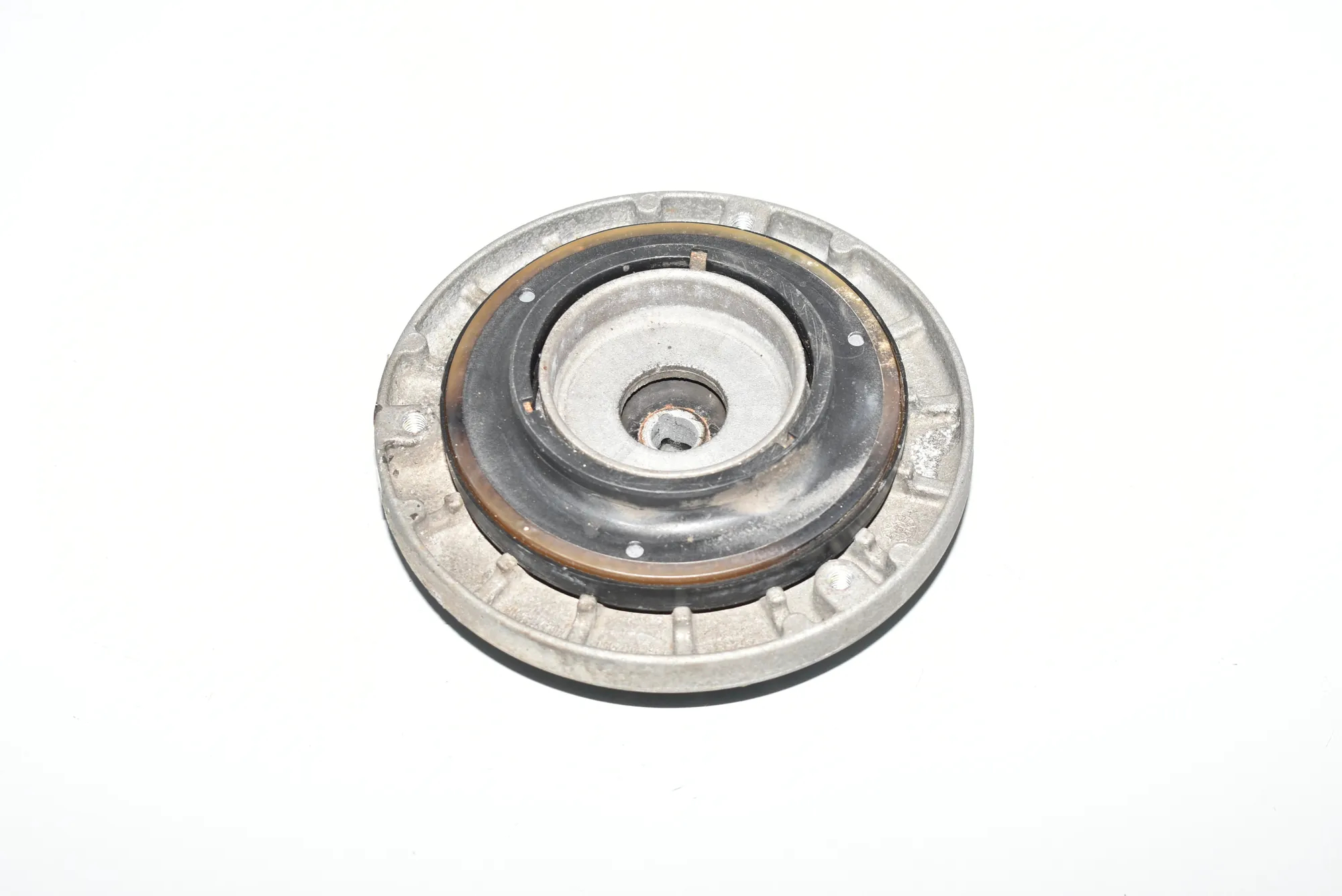 Front Right Shock Absorber Bracket – OEM 6852167 · BMW X3 (F25) BMW X3 (F25) xDrive 20 d 2015