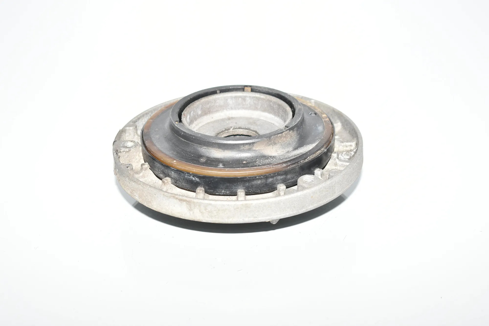 Front Right Shock Absorber Bracket – OEM 6852167 · BMW X3 (F25) BMW X3 (F25) xDrive 20 d 2015 – 2