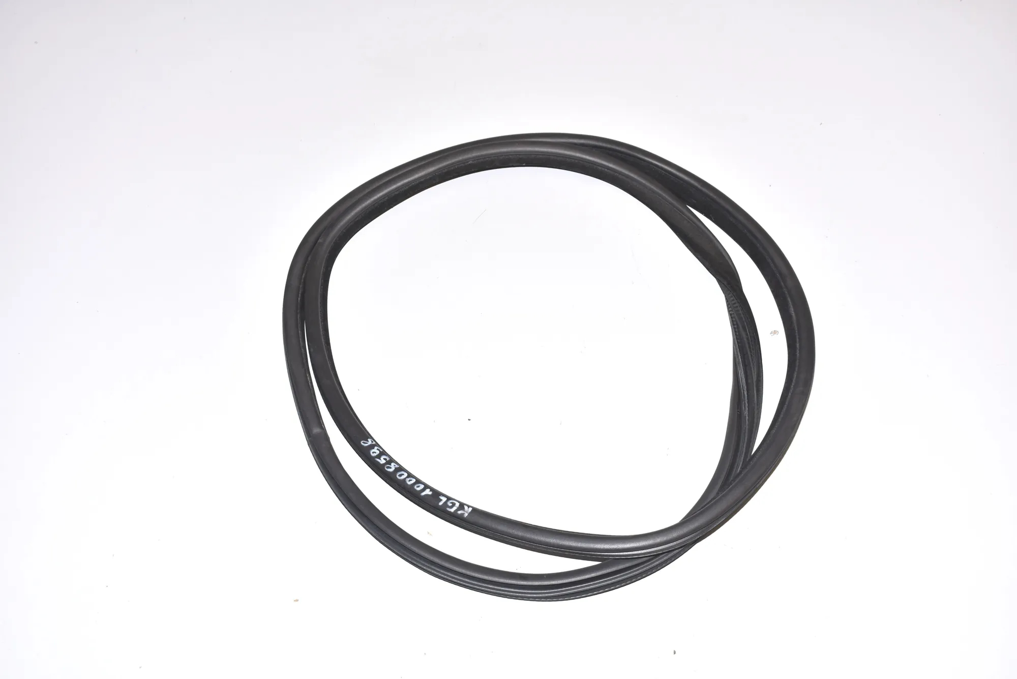 Rear Left Door Seal Rubber – OEM 7289639 · BMW X5 (F15, F85) M 50 d 2015 – 3