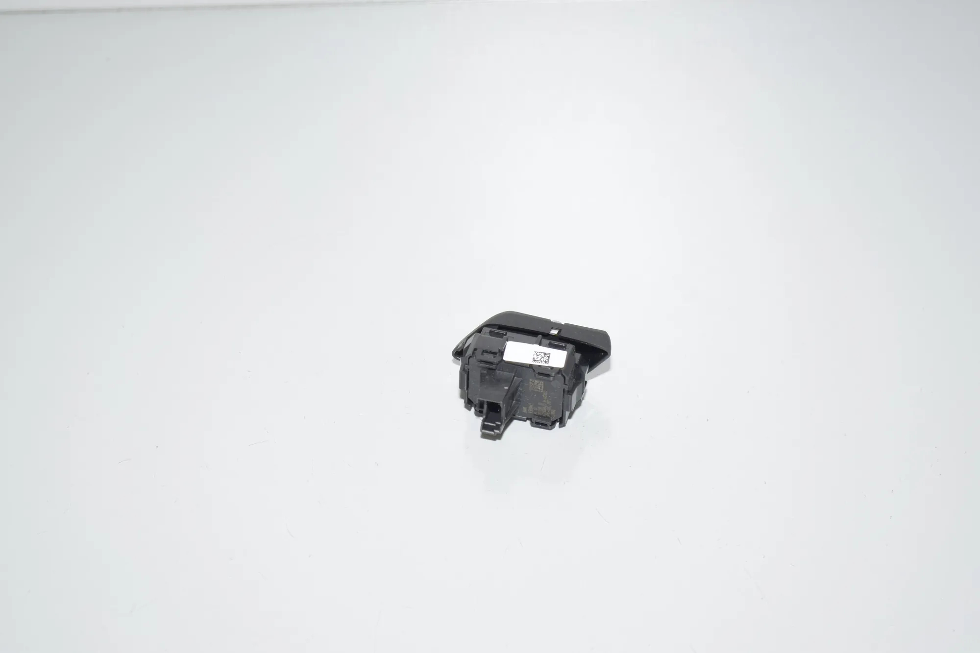Central Locking Switch – OEM 9350441 · BMW X5 (F15, F85) M 50 d 2015 – 4