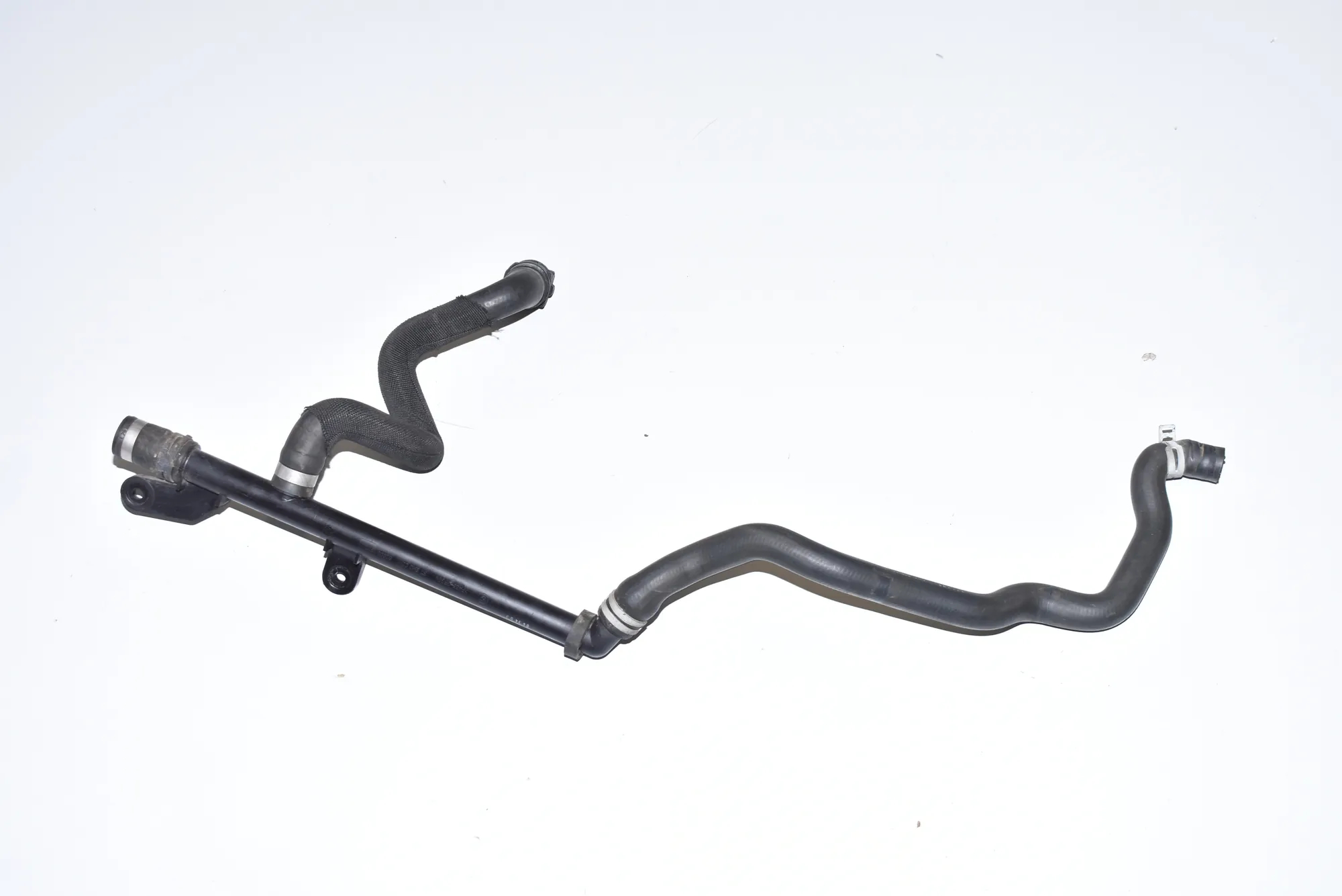 Coolant Hose Pipe – OEM 9169918 · BMW 5 Touring (F11) M 550 d xDrive 2013 – 2