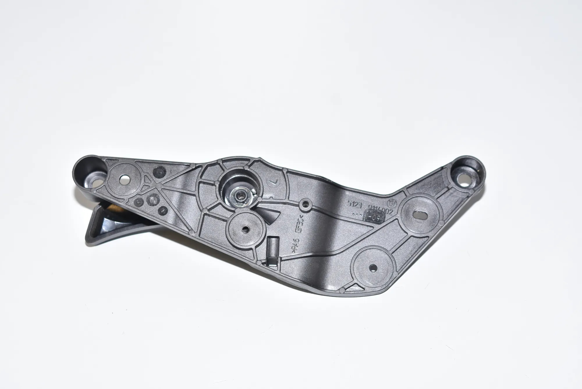Bonnet Release Handle – OEM 9114002 · BMW 5 Touring (F11) M 550 d xDrive 2013 – 4