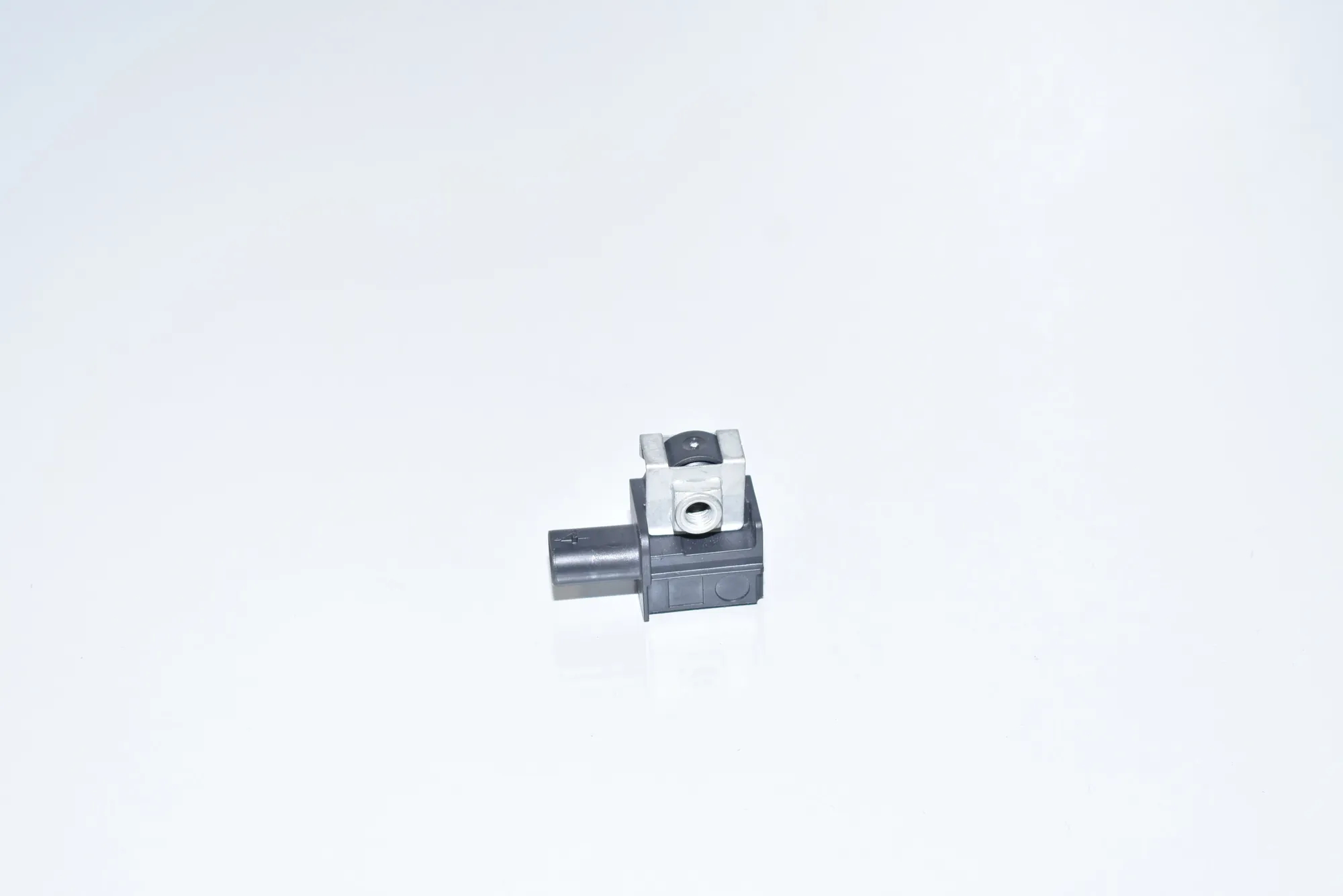 Left Side Impact Sensor – OEM 9224177 · BMW 5 Touring (F11) M 550 d xDrive 2013
