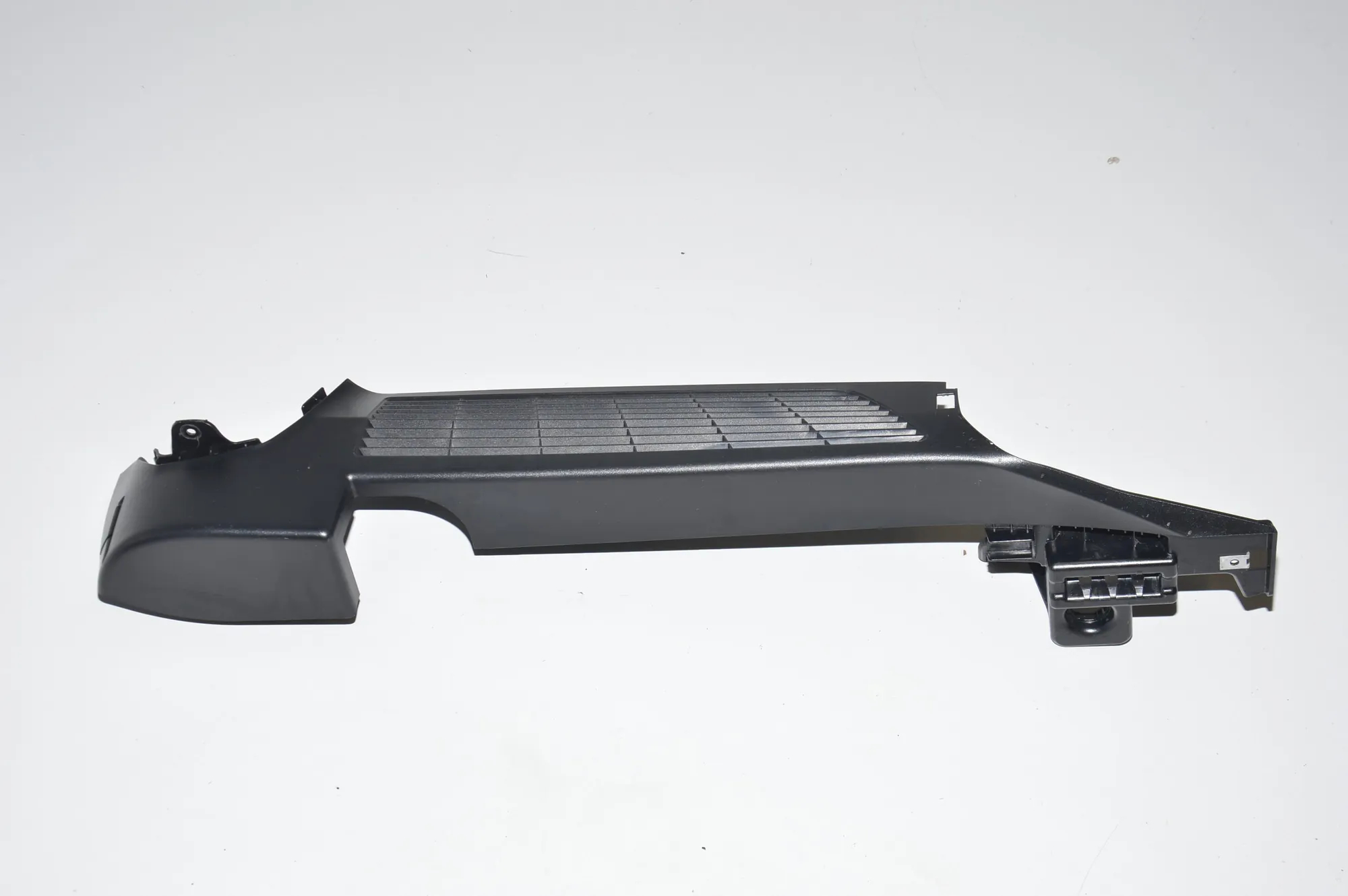 Trunk Boot Trim – OEM 9168484 · BMW 5 Touring (F11) M 550 d xDrive 2013