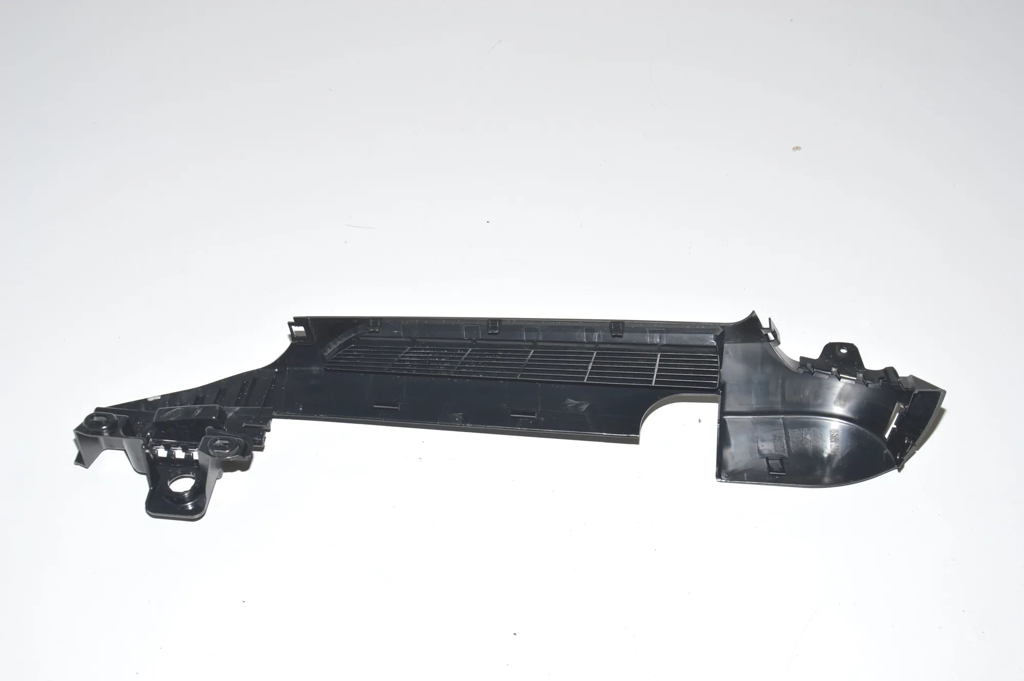 Trunk Boot Trim – OEM 9168484 · BMW 5 Touring (F11) M 550 d xDrive 2013 – 3