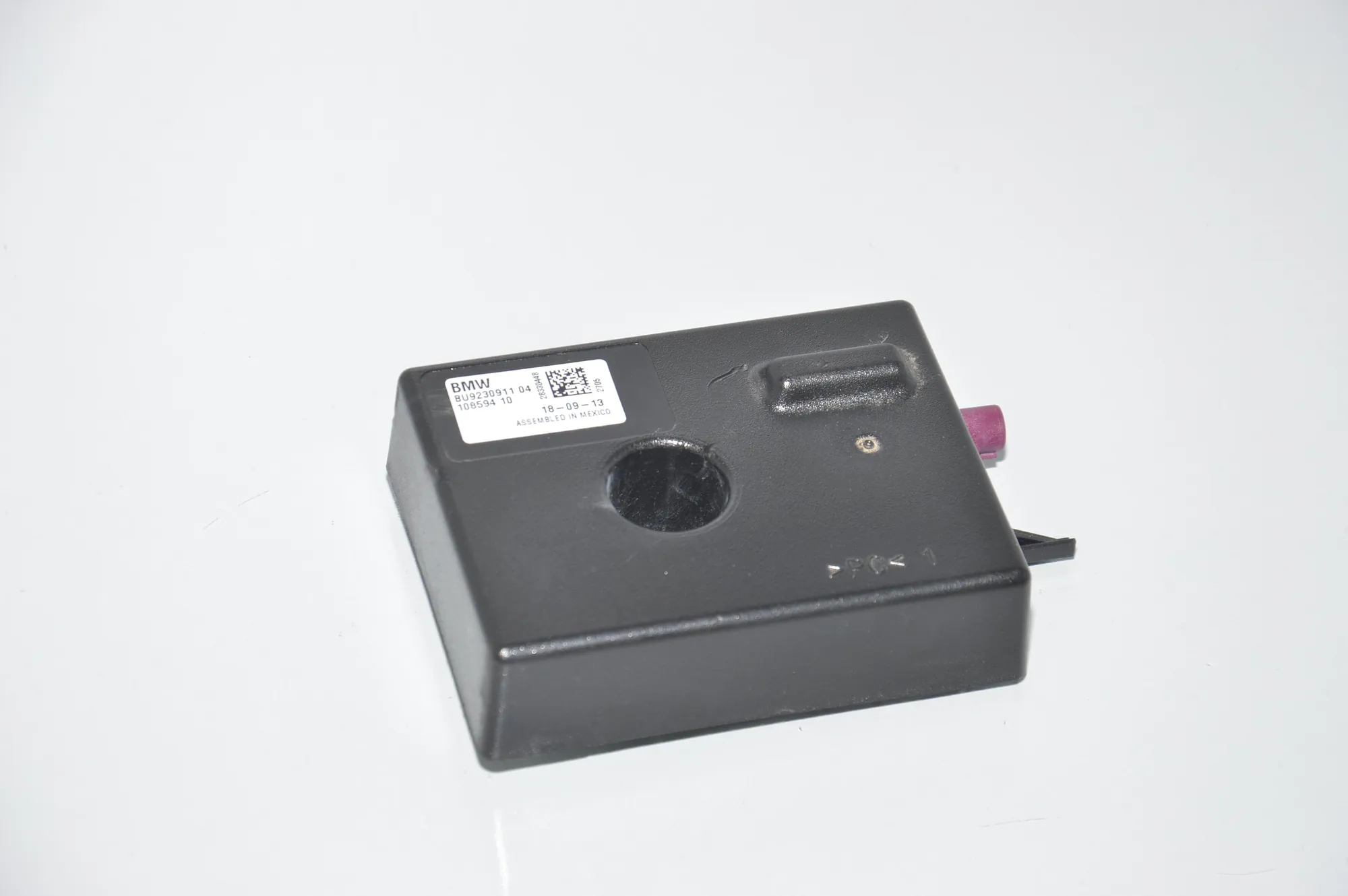 Antenna Amplifier – OEM 9230911 · BMW 5 Touring (F11) M 550 d xDrive 2013 – 2