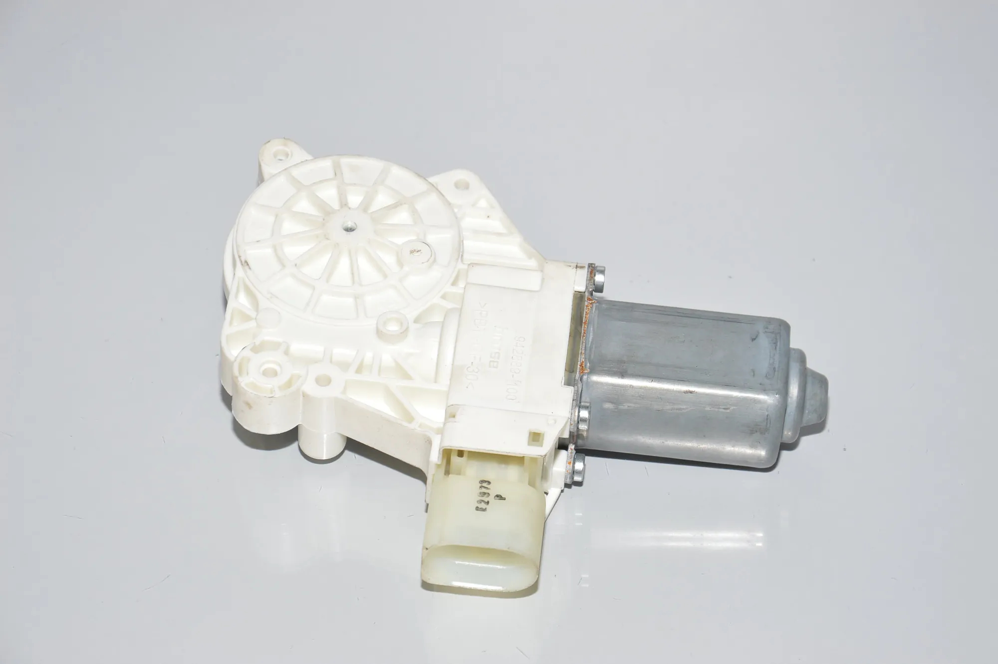 Rear Right Door Window Control Motor – OEM 7271564 · BMW 5 Touring (F11) M 550 d xDrive 2013 – 4
