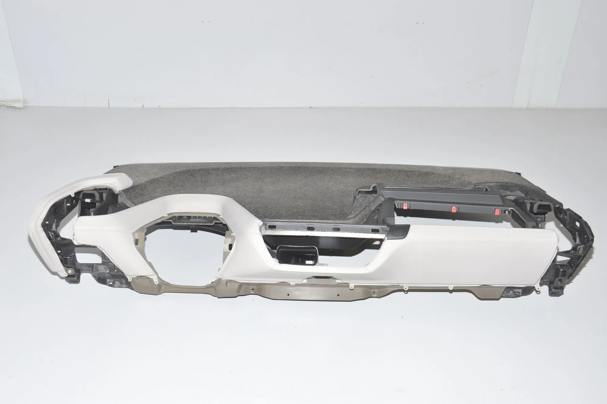 Dashboard – OEM 9282711 · BMW i3 (I01) BMW i3 (I01) Hybrid 2019 – 2
