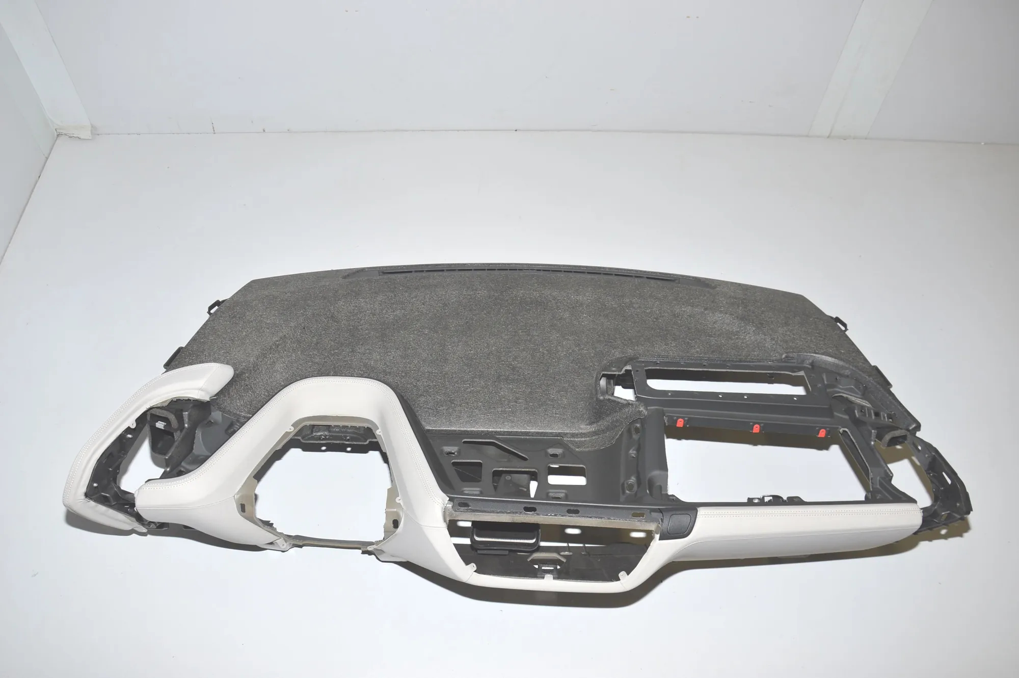 Dashboard – OEM 9282711 · BMW i3 (I01) BMW i3 (I01) Hybrid 2019