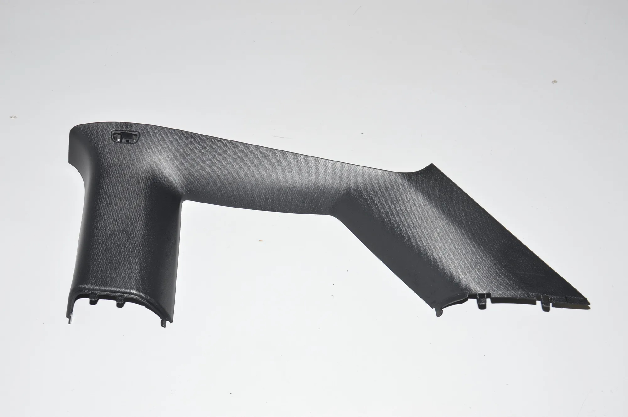 Right Side Pillar Trim – OEM 7275670 · BMW i3 (I01) BMW i3 (I01) Hybrid 2019