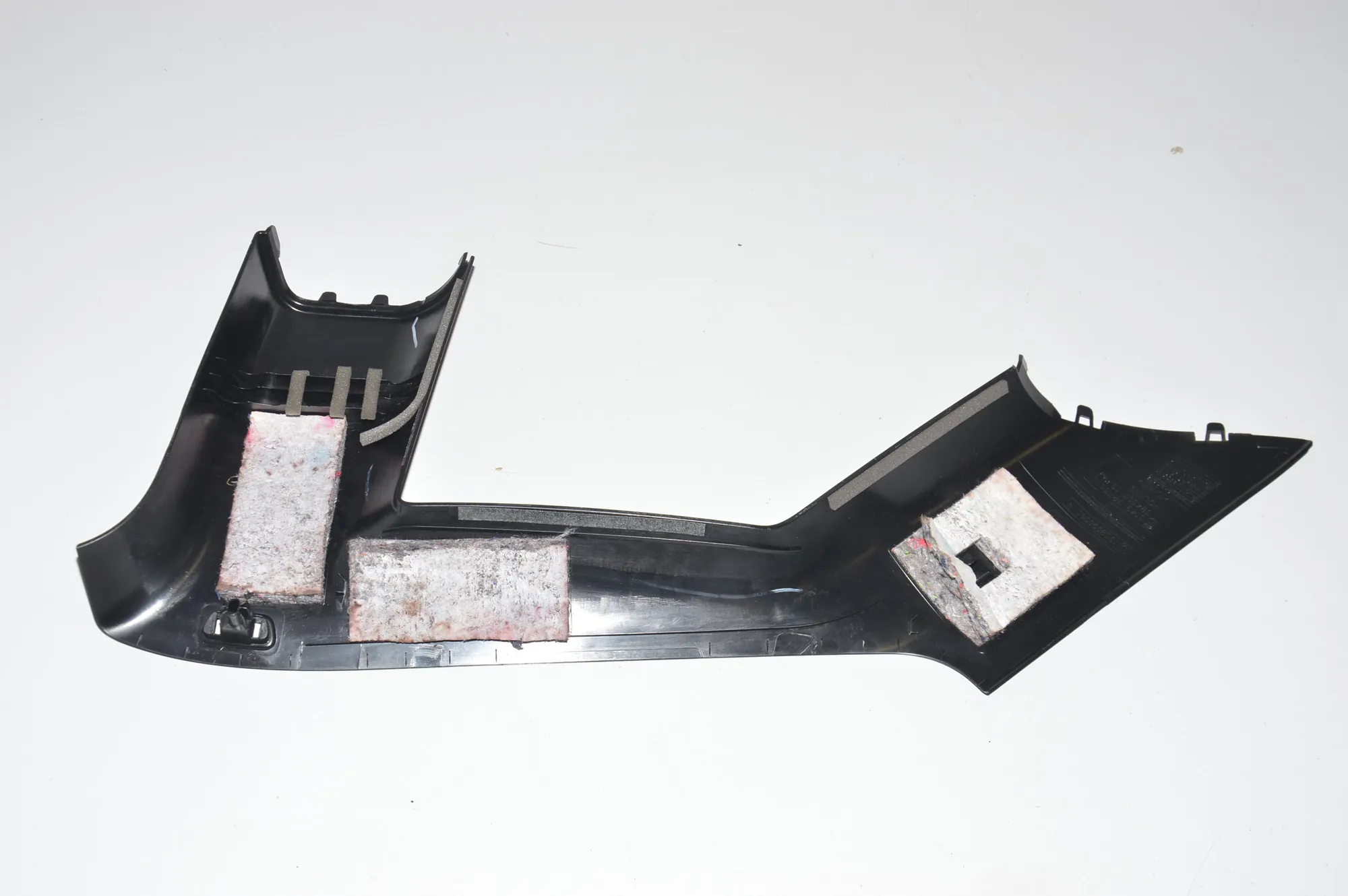 Right Side Pillar Trim – OEM 7275670 · BMW i3 (I01) BMW i3 (I01) Hybrid 2019 – 4