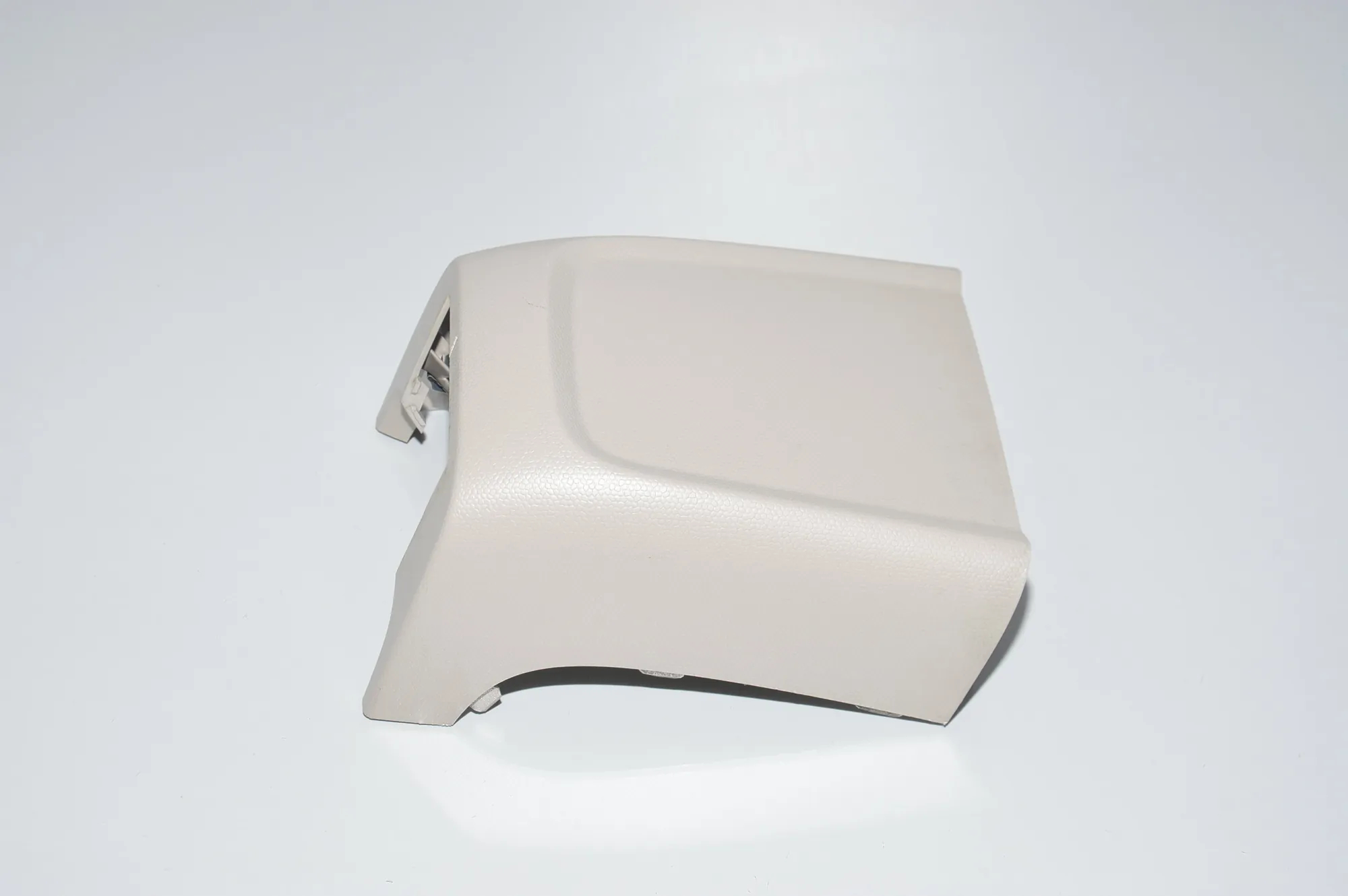 Center Console Trim – OEM 9292458 · BMW i3 (I01) BMW i3 (I01) Hybrid 2019 – 2
