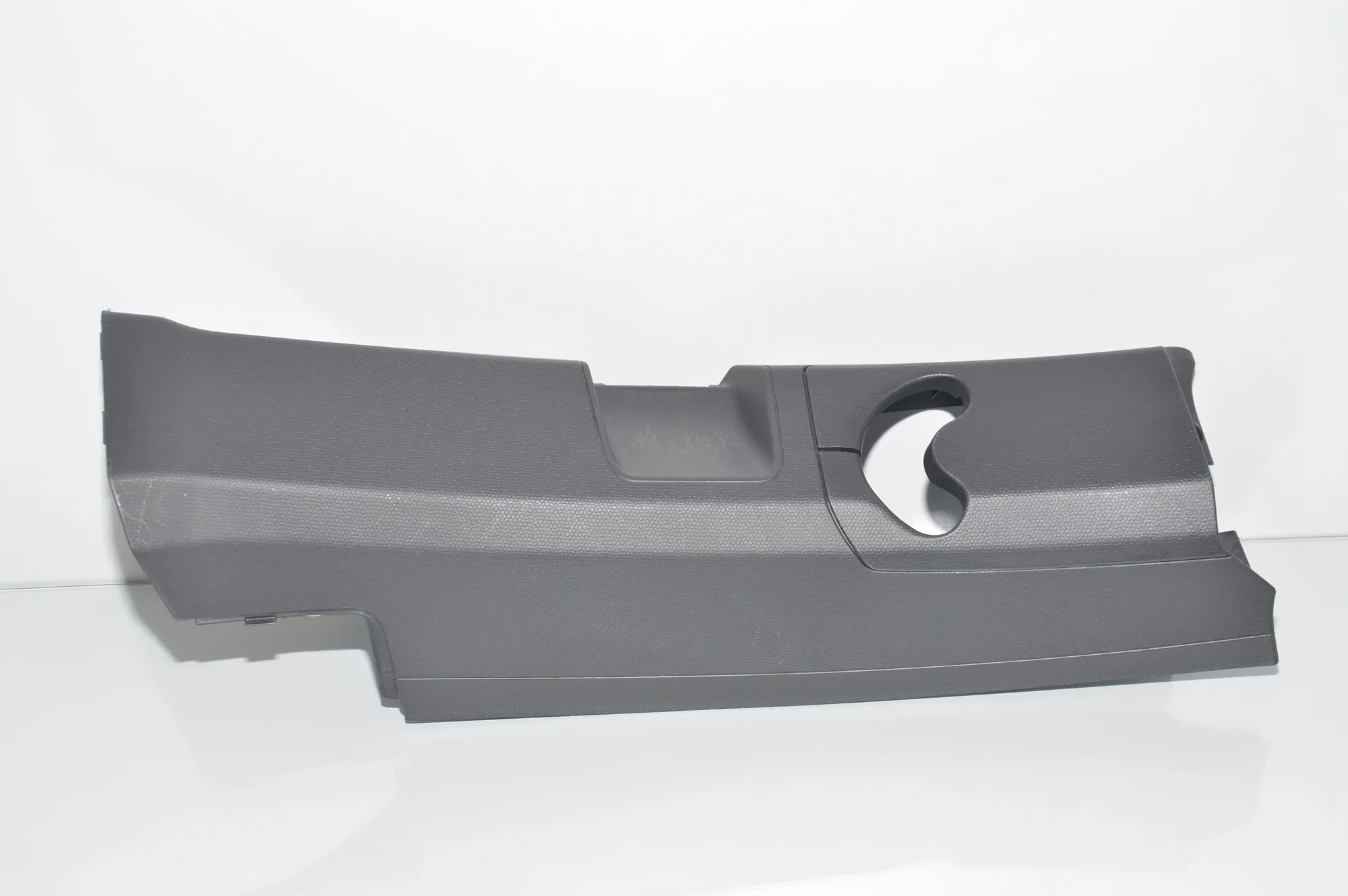 Right Side B Pillar Trim – OEM 7287936 · BMW i3 (I01) BMW i3 (I01) Hybrid 2019 – 2