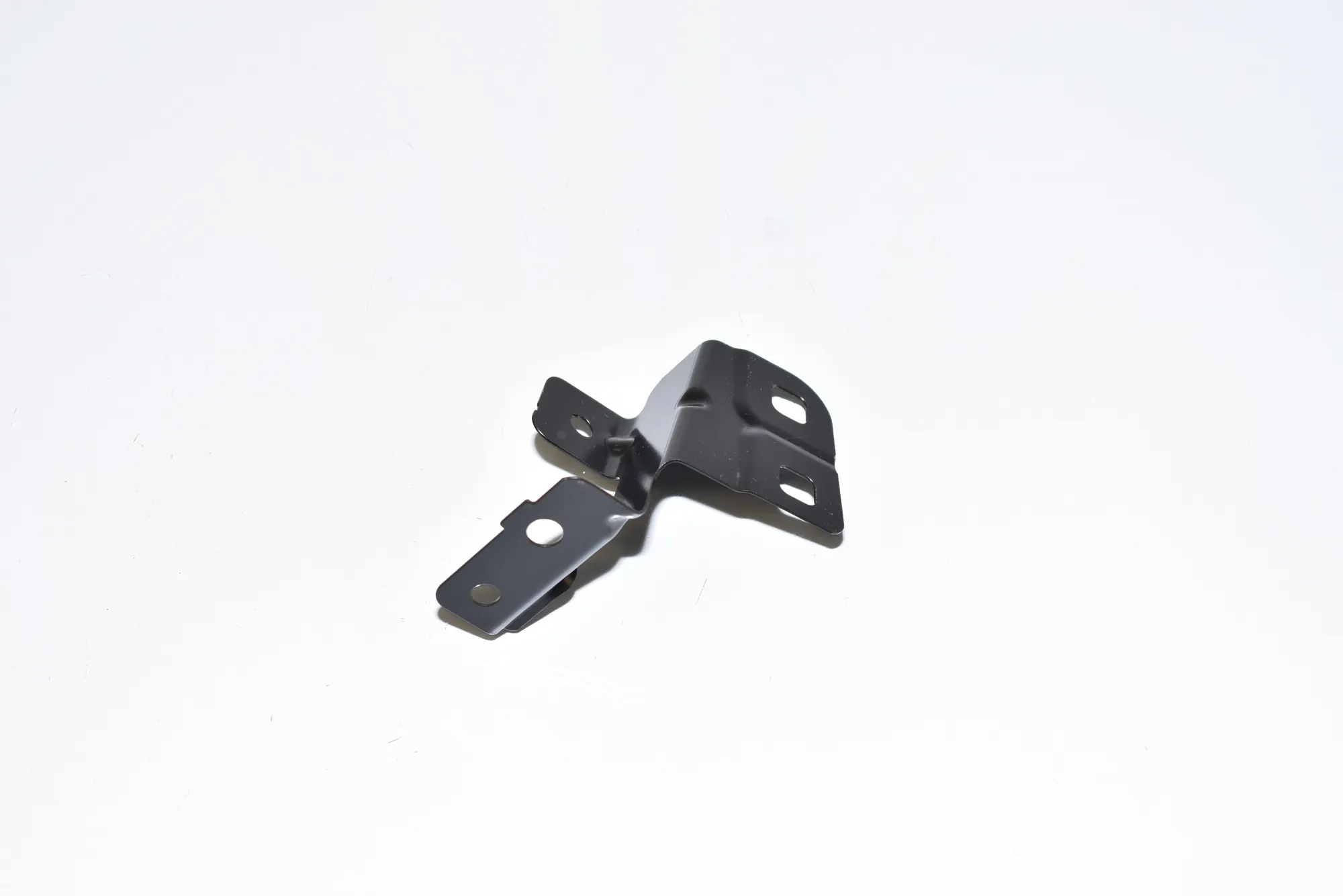 Front Right Fender Holder – OEM 41357204500 · BMW 7 (F01, F02) BMW 7 (F01, F02) 730 d 2012 – 3