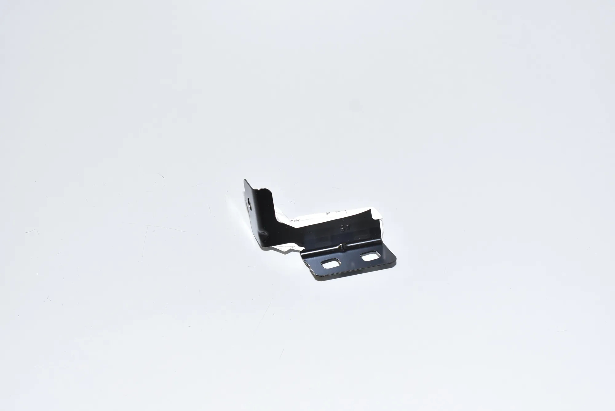 Front Right Fender Holder – OEM 41357204502 · BMW 7 (F01, F02) BMW 7 (F01, F02) 730 d 2012