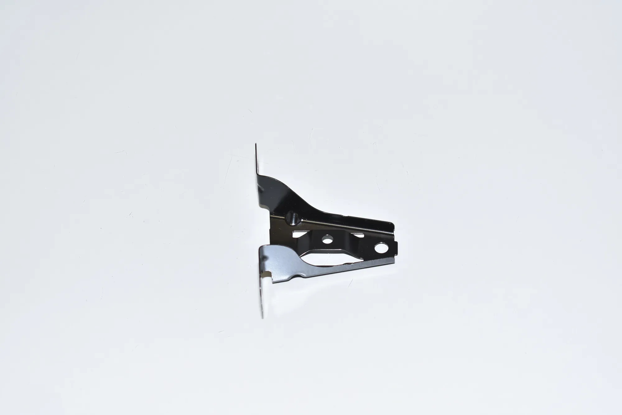 Front Right Fender Holder – OEM 41357204498 · BMW 7 (F01, F02) BMW 7 (F01, F02) 730 d 2012 – 3