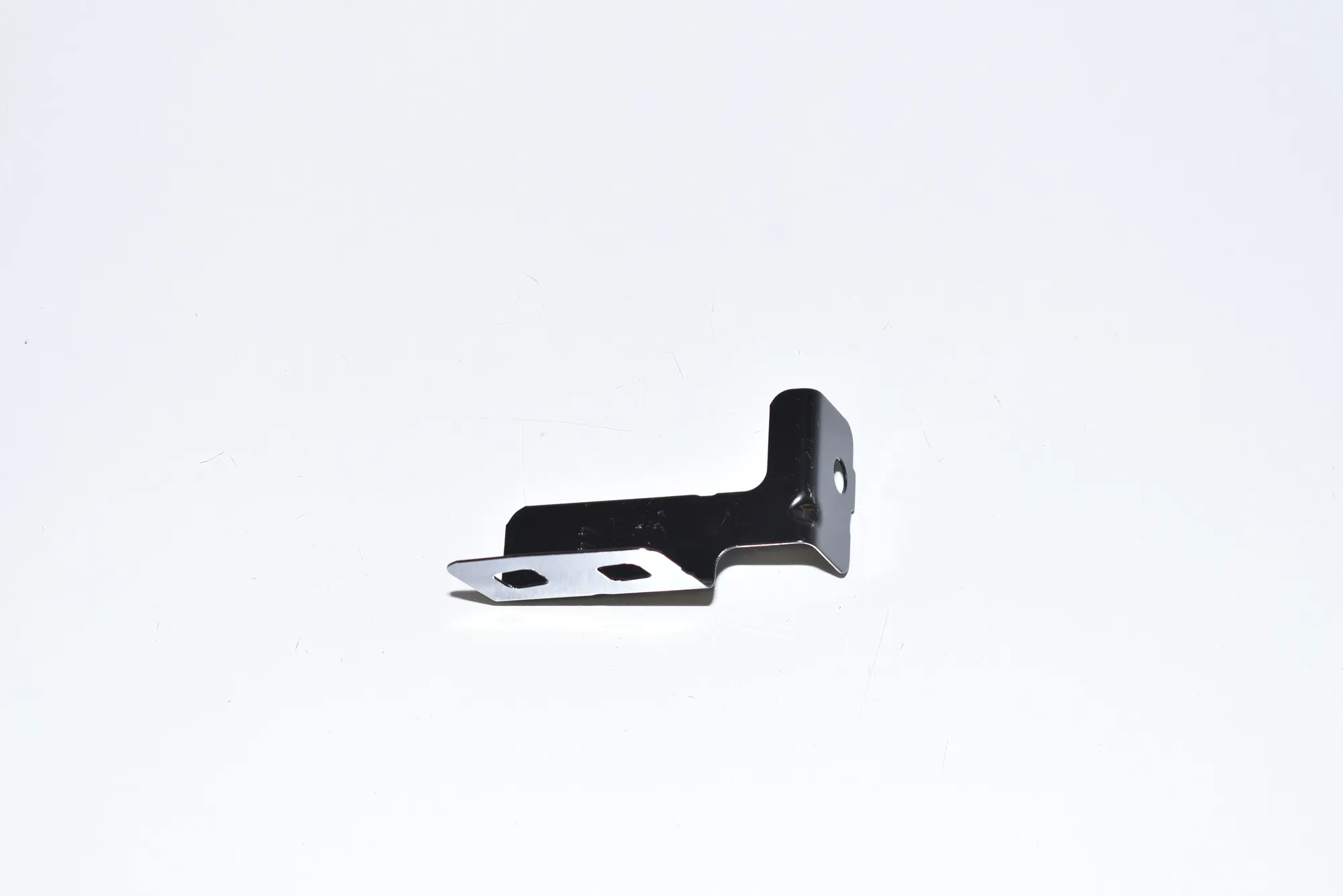 Front Left Fender Holder – OEM 41357204501 · BMW 7 (F01, F02) BMW 7 (F01, F02) 730 d 2012 – 2
