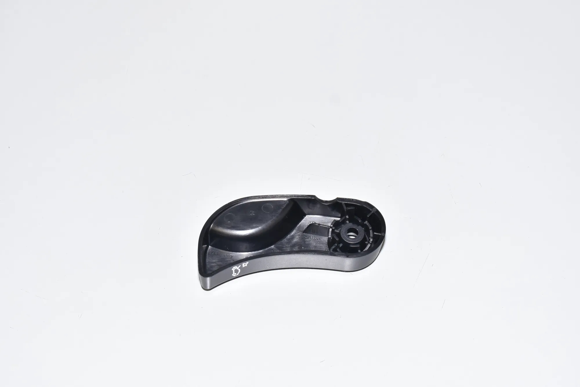 Bonnet Release Handle – OEM 51237309606 · BMW 3 (F30, F80) BMW 3 (F30, F80) 320 d 2012 – 3
