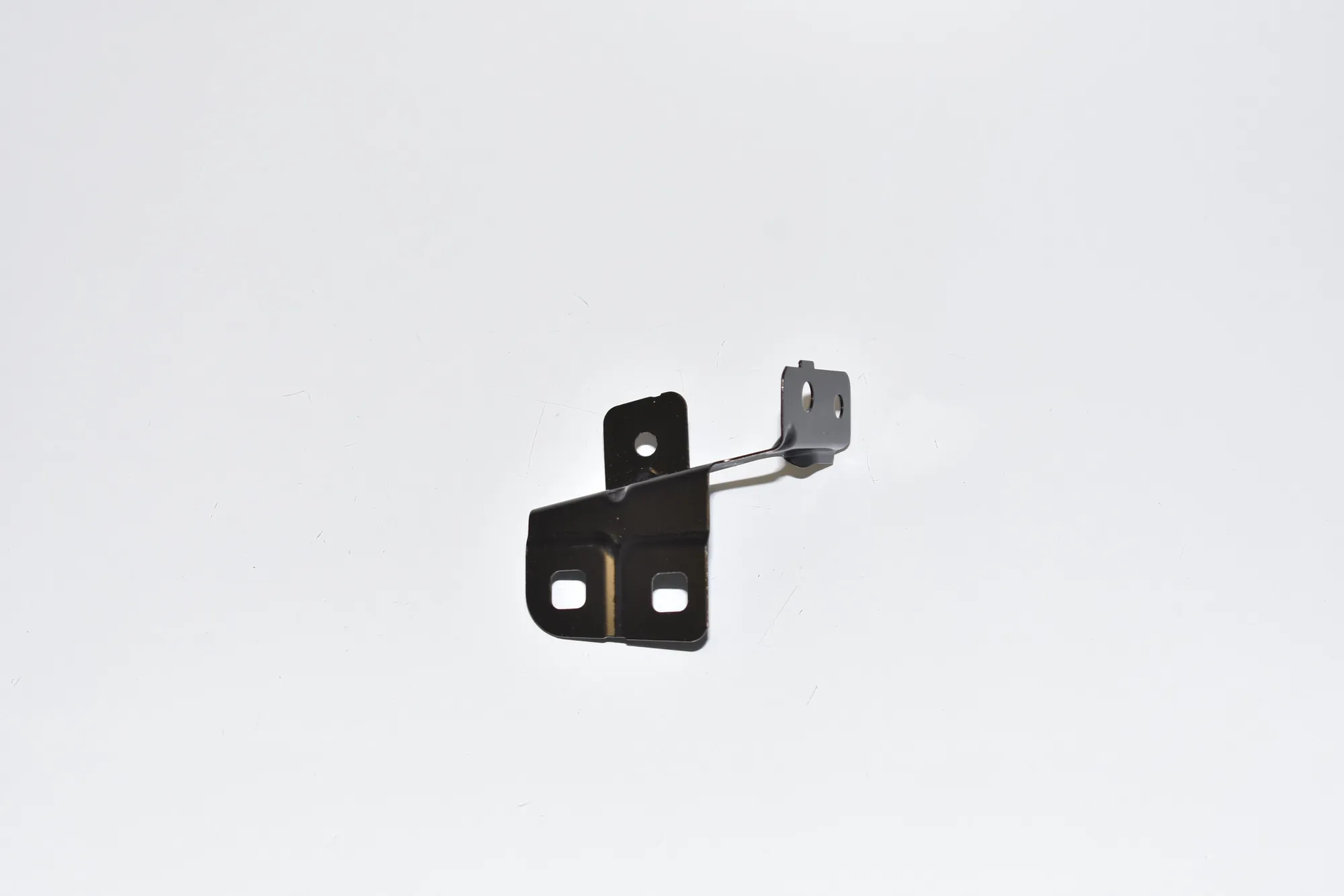 Front Left Fender Holder – OEM 41357204499 · BMW 7 (F01, F02) BMW 7 (F01, F02) 740 d 2010