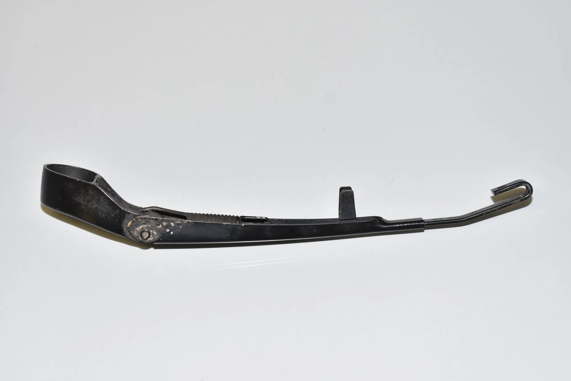 Tailgate Window Wiper Arm – OEM 7068076 · BMW X5 (E53) BMW X5 (E53) 3.0 d 2004