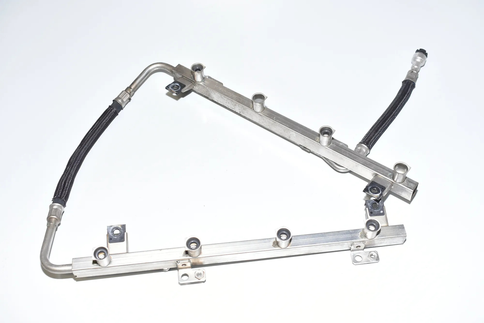 Fuel Rail · BMW X5 (E53) 4.4 i 2004 – 2
