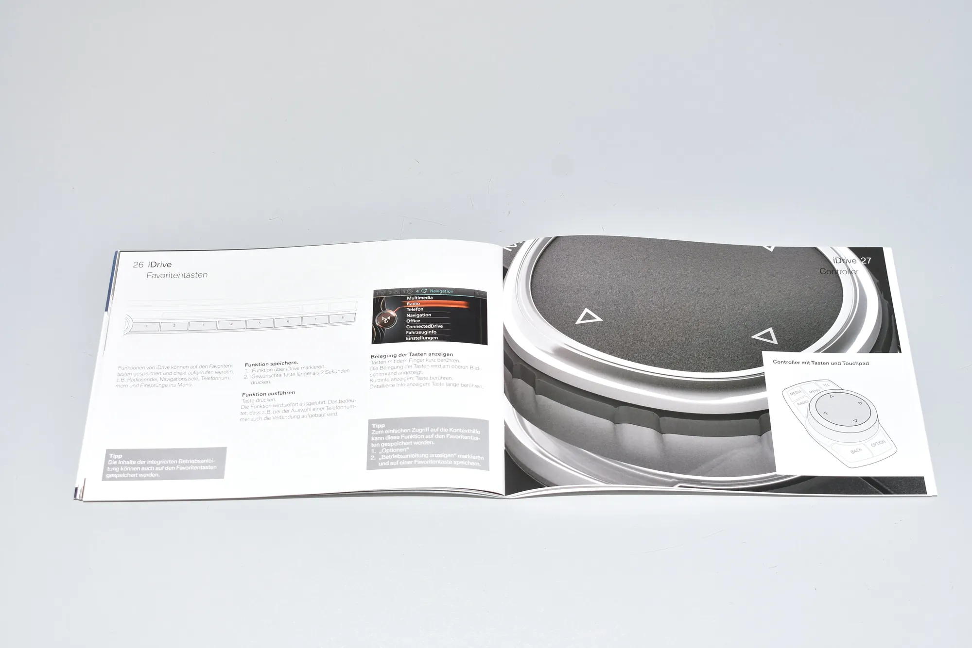 Manual Service Book – OEM 2927409 · BMW 5 Touring (F11) M 550 d xDrive 2013 – 3