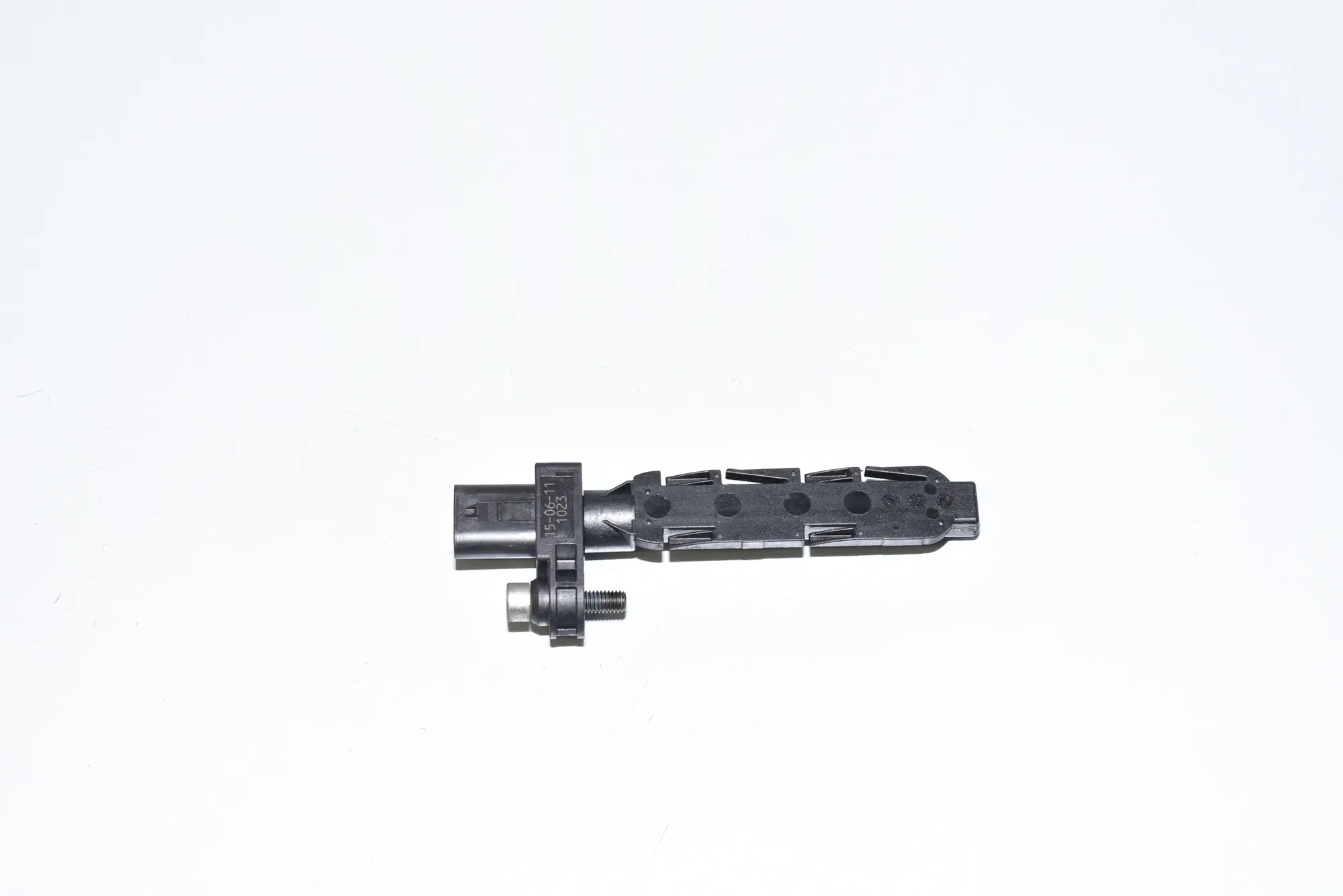 Crankshaft Position Sensor – OEM 7806782 · BMW 5 (F10) BMW 5 (F10) 530 d 2012 – 3