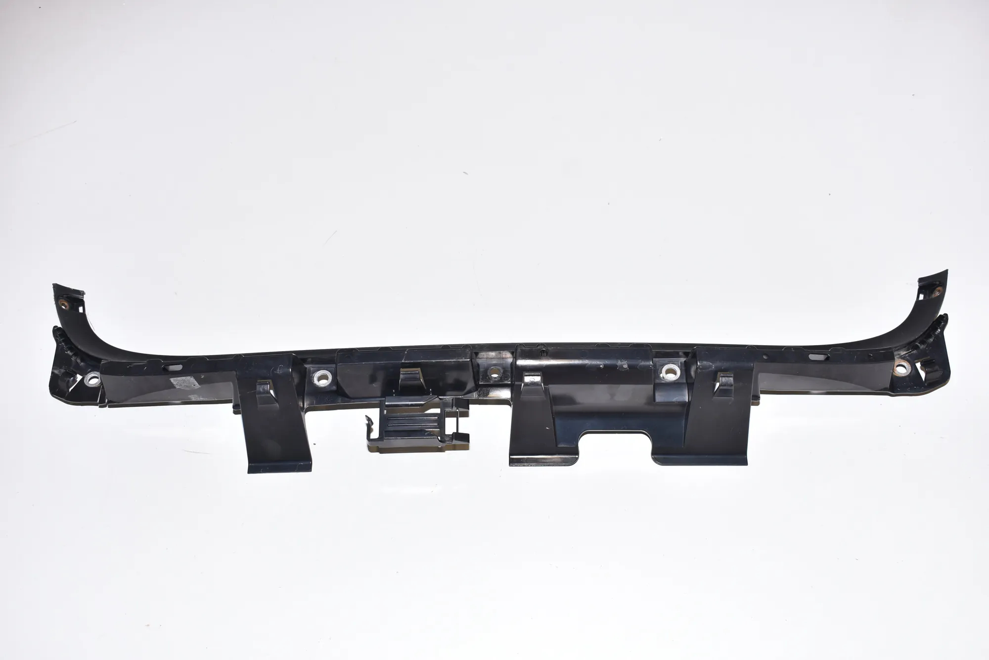 Rear Bumper Middle Bracket – OEM 7127720 · BMW 3 Touring (E91) 325 d 2011