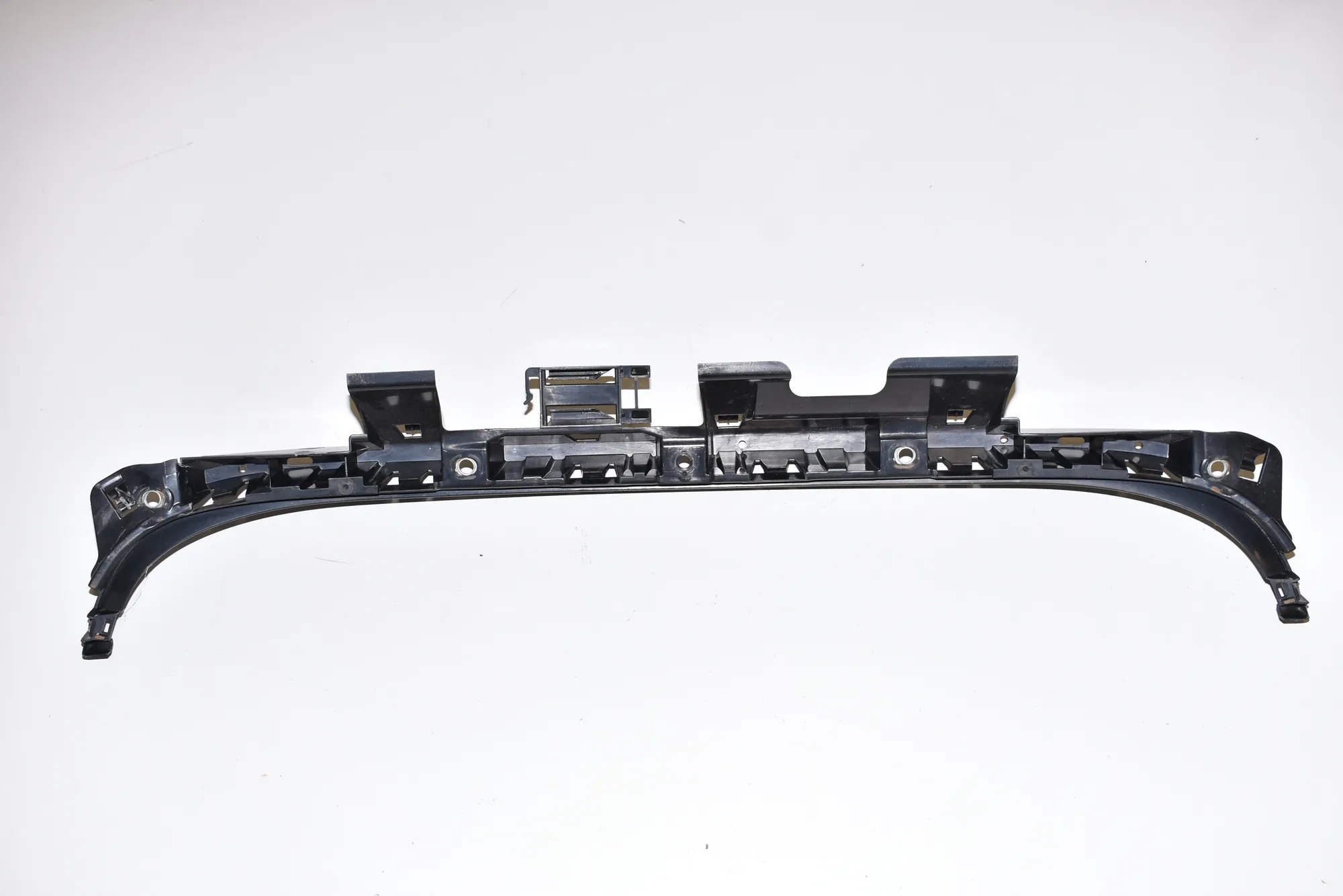 Rear Bumper Middle Bracket – OEM 7127720 · BMW 3 Touring (E91) 325 d 2011 – 4