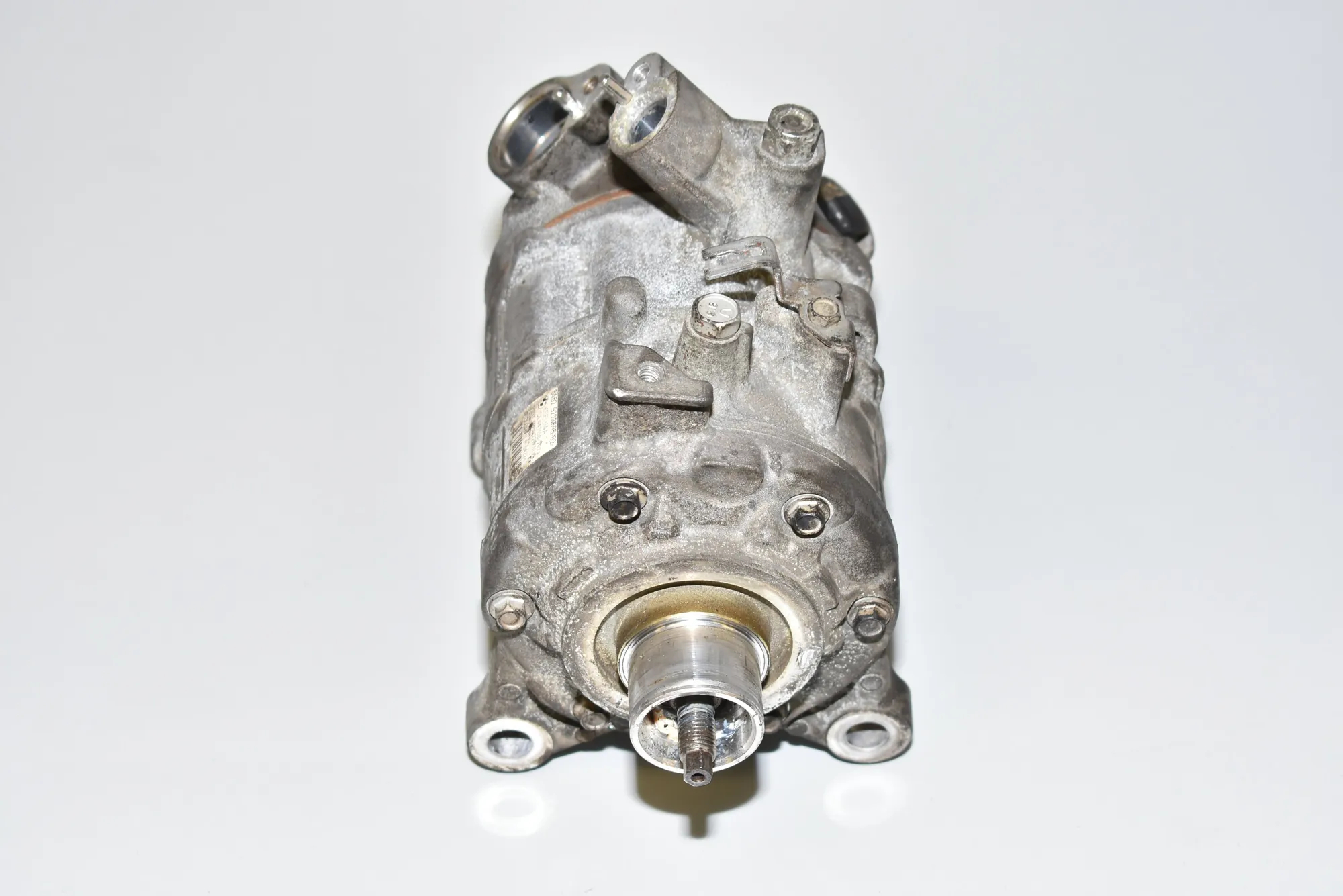 Air Condition A/C Pump – OEM 9223695 · BMW 3 Touring (F31) 320 d 2012 – 4
