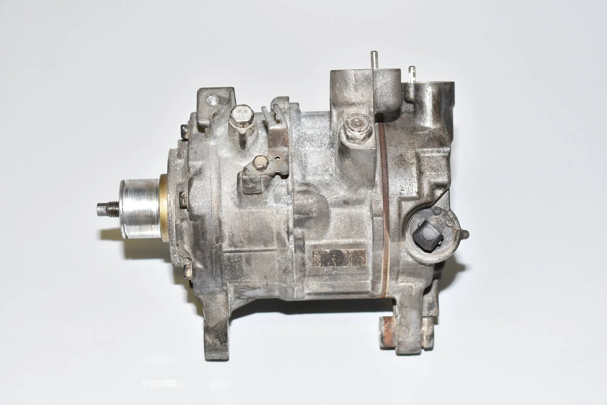 Air Condition A/C Pump – OEM 9223695 · BMW 3 Touring (F31) 320 d 2012 – 3