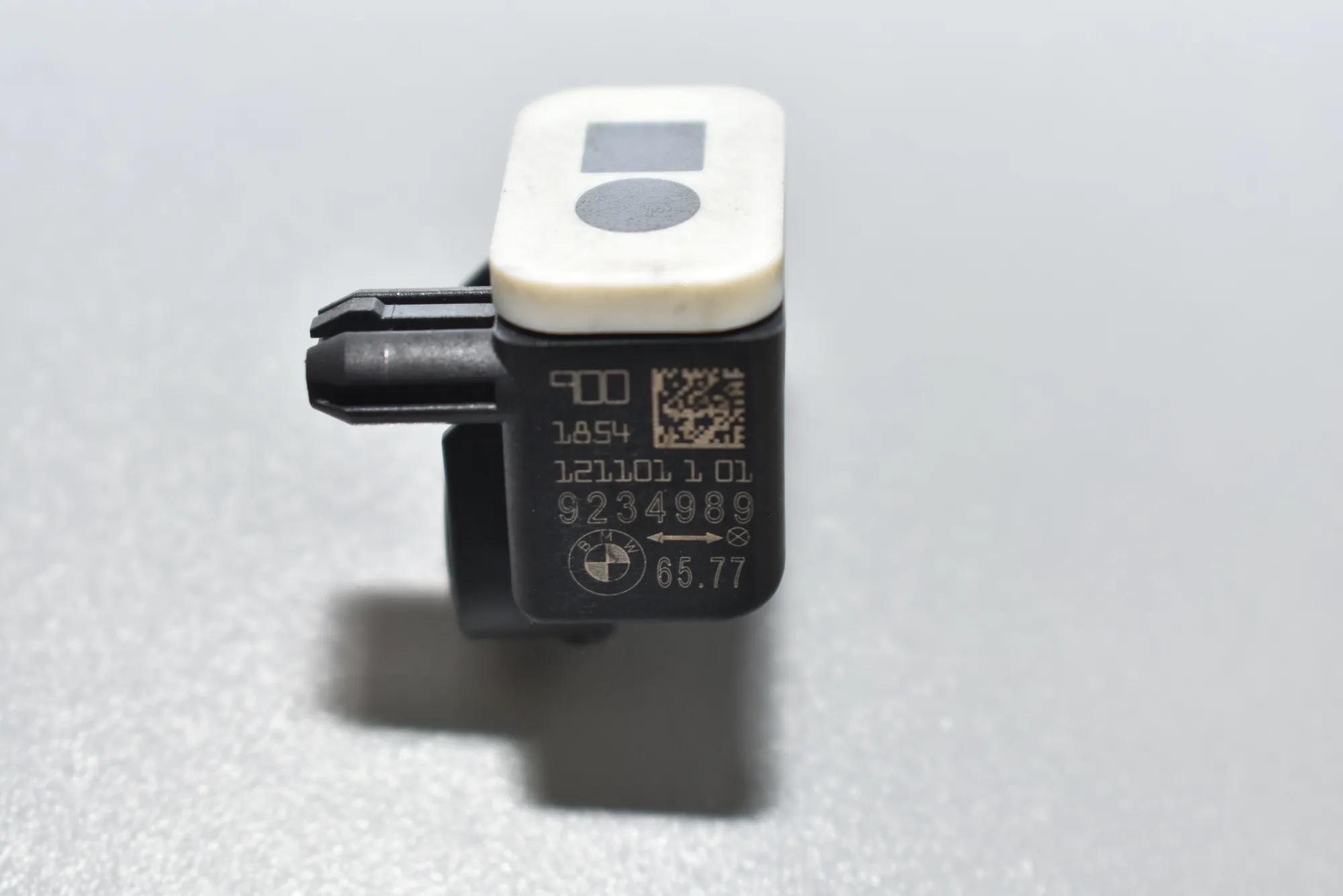 Front Left Impact Sensor – OEM 9234989 · BMW 3 Touring (F31) 320 d 2012 – 4