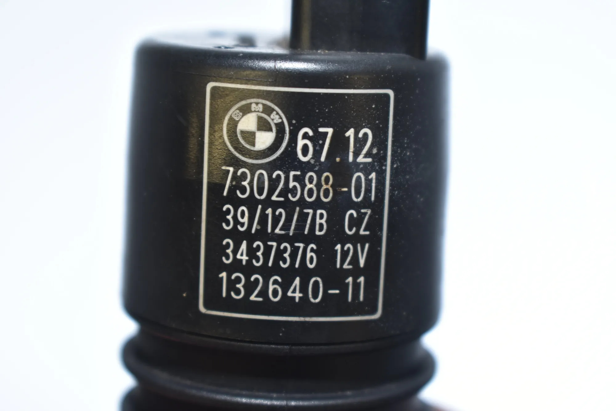 Washer Tank Motor – OEM 7302588 · BMW 3 Touring (F31) 320 d 2012 – 4