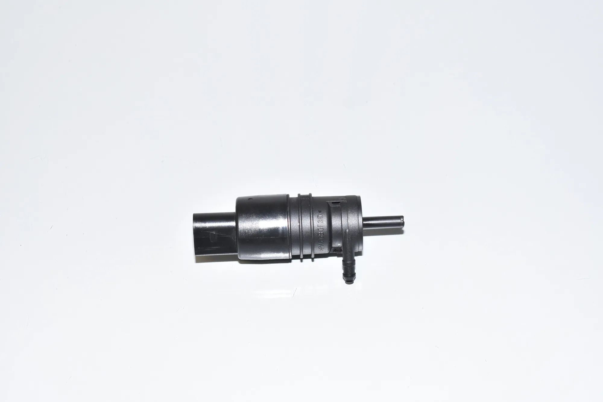 Washer Tank Motor – OEM 7302589 · BMW 3 Touring (F31) 320 d 2012 – 3