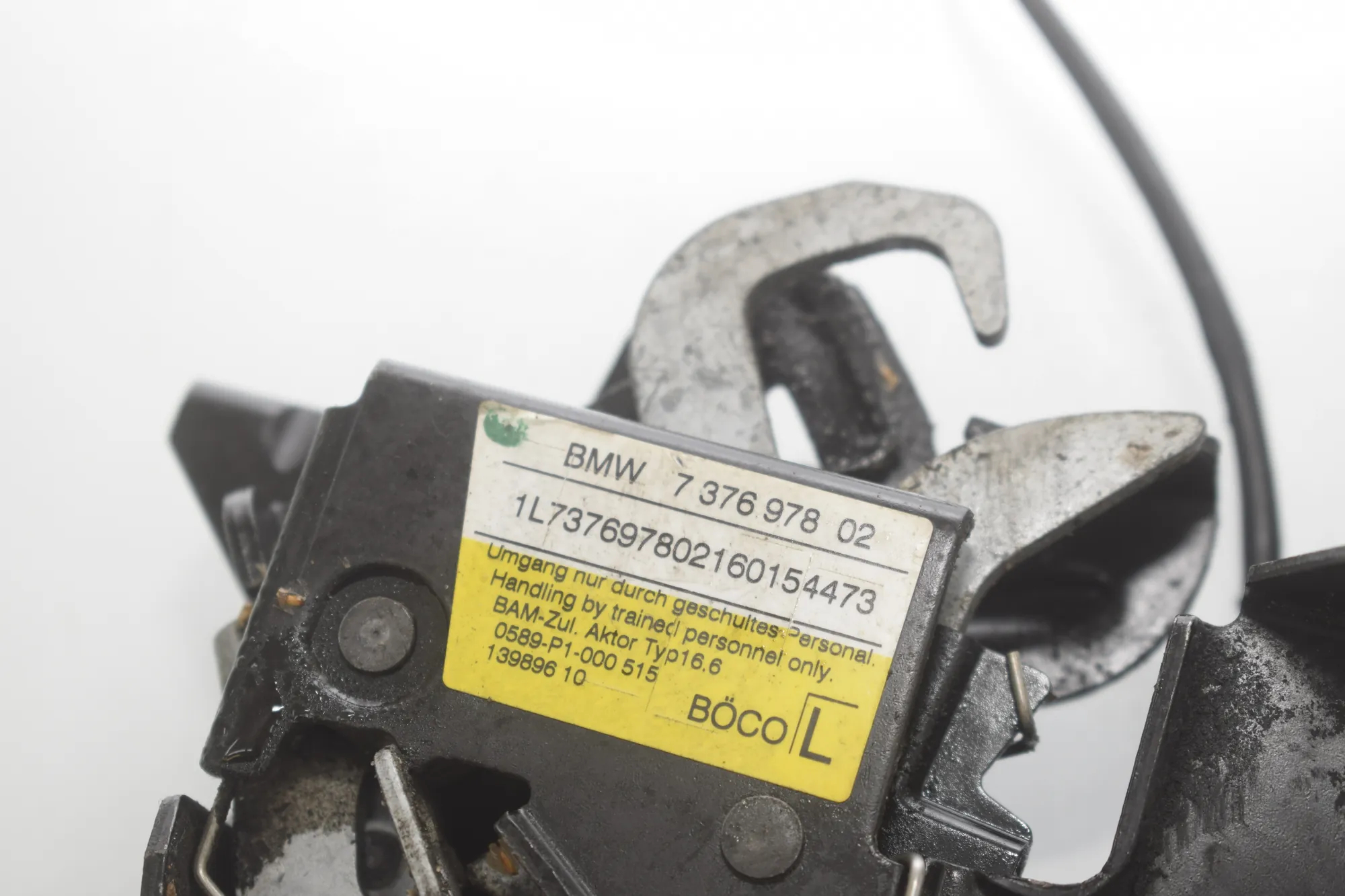 Bonnet Lock – OEM 7376978 · BMW X1 (F48) xDrive 18 d 2016 – 5