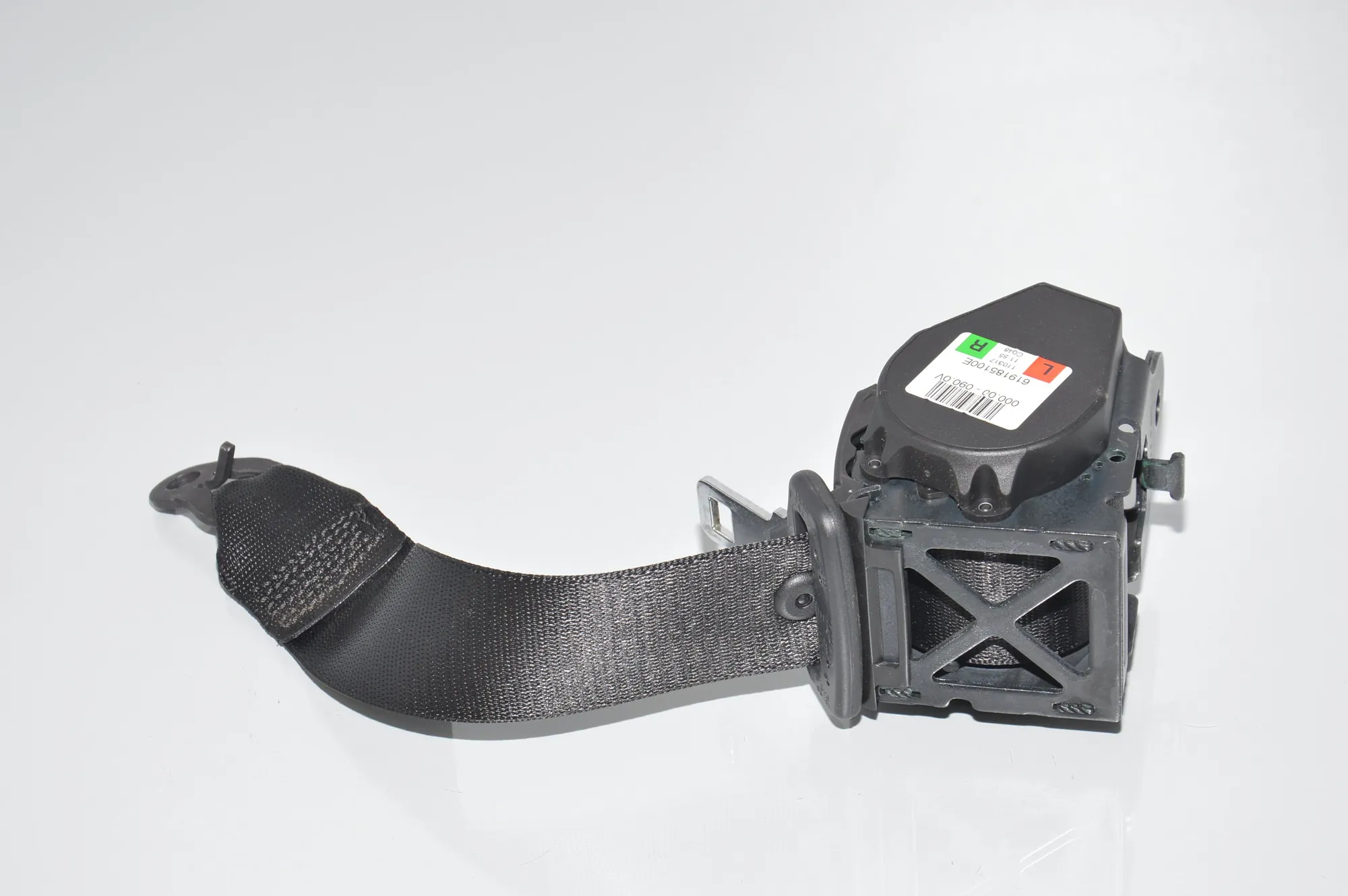 Rear Right Seatbelt – OEM 7243309 · BMW 4 Coupe (F32, F82) M4 2017