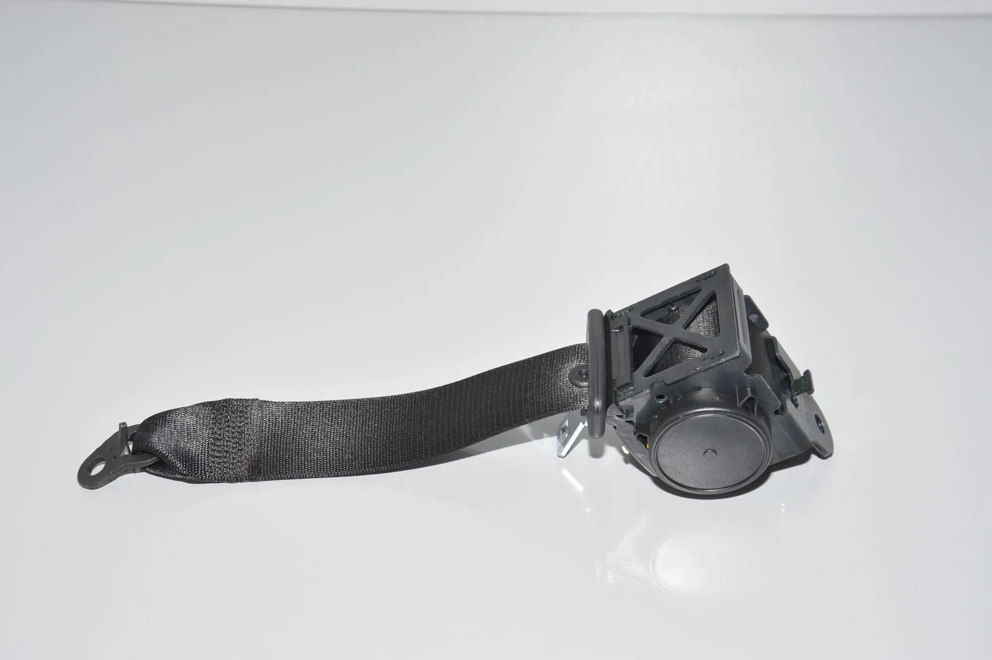 Rear Right Seatbelt – OEM 7243309 · BMW 4 Coupe (F32, F82) M4 2017 – 4