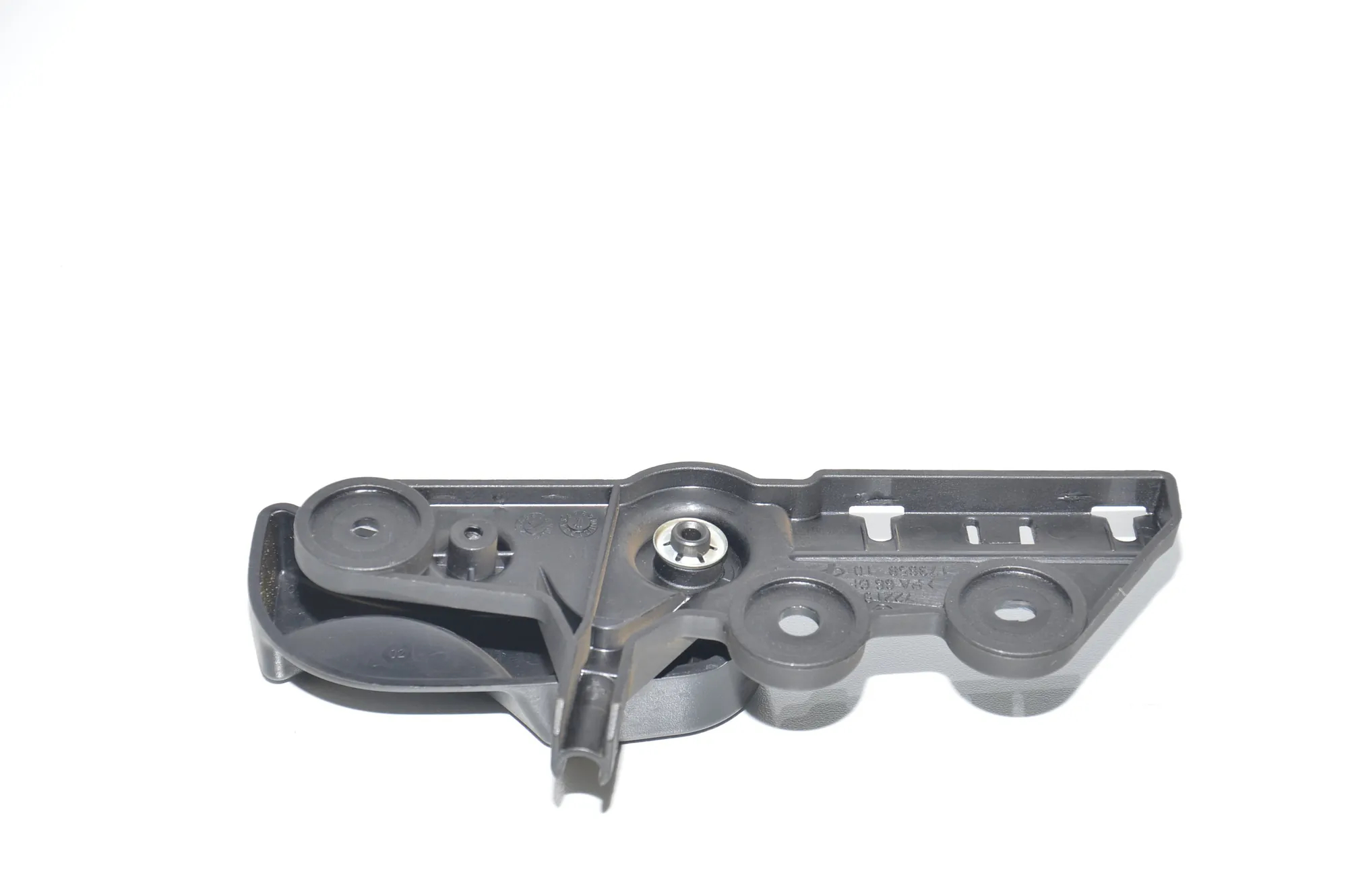 Bonnet Release Handle – OEM 7221914 · BMW 4 Coupe (F32, F82) M4 2017 – 3