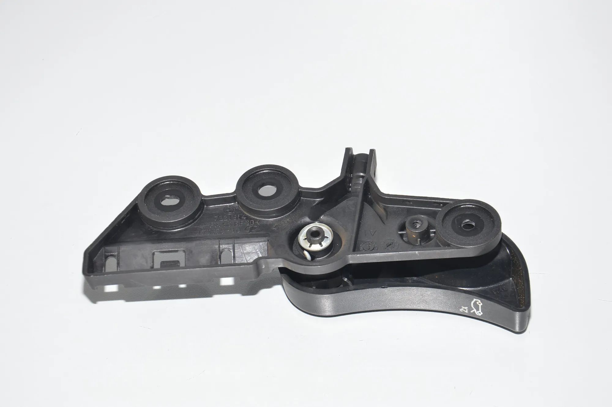 Bonnet Release Handle – OEM 7221914 · BMW 4 Coupe (F32, F82) M4 2017 – 4