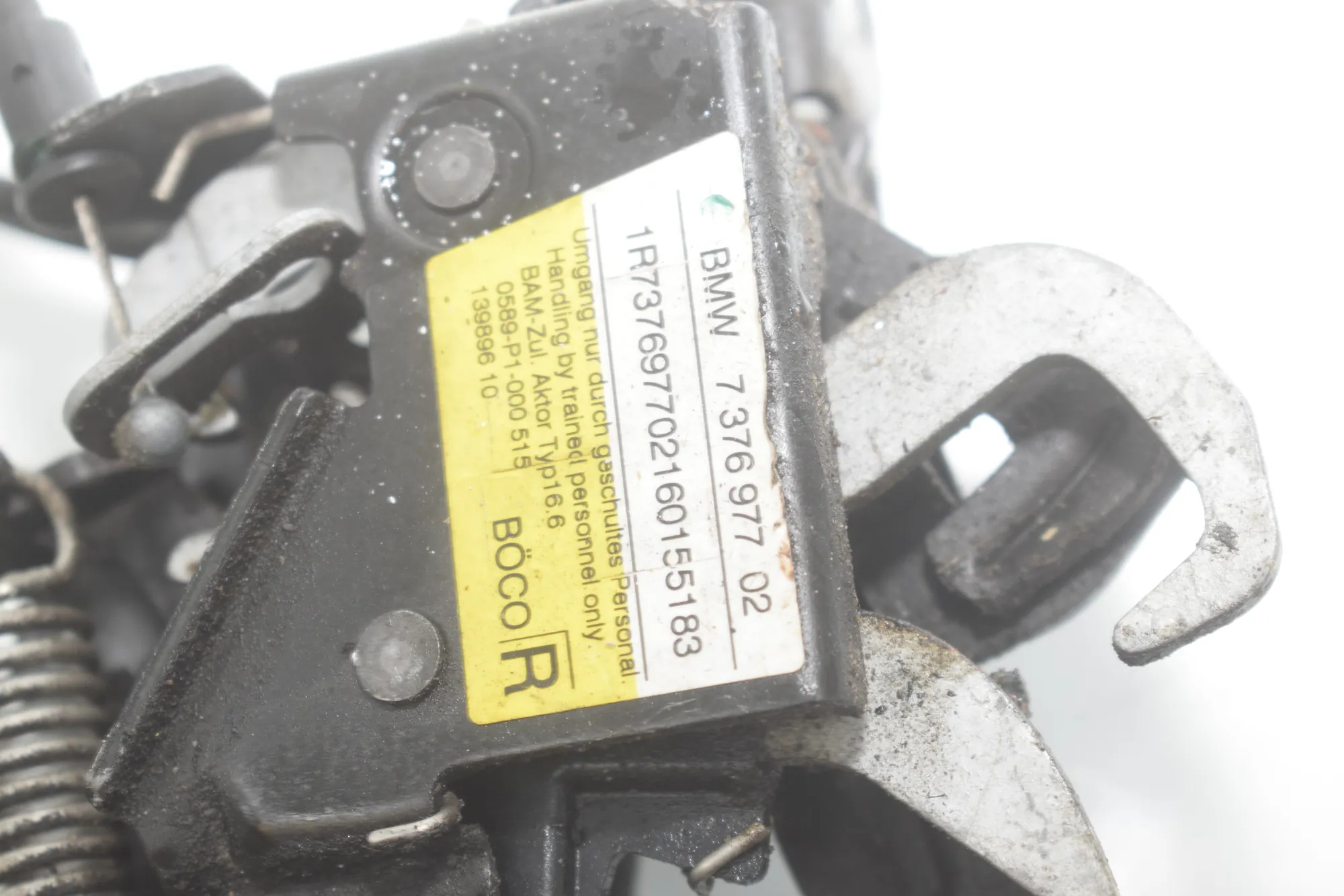 Bonnet Lock – OEM 7376977 · BMW X1 (F48) xDrive 18 d 2016 – 4