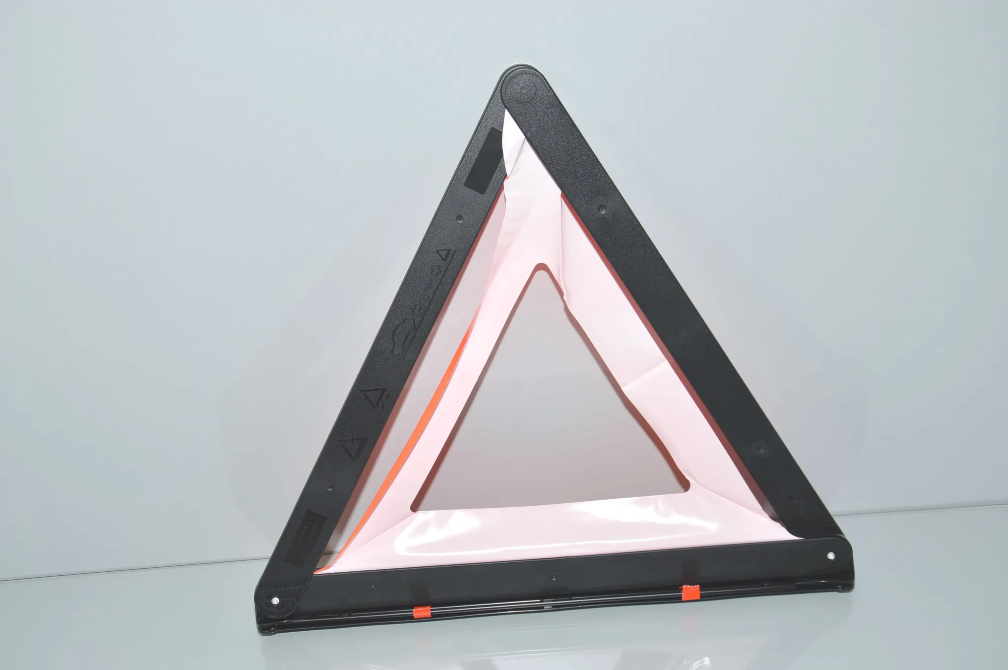 Warning Triangle – OEM 6770487 · BMW 4 Coupe (F32, F82) M4 2017 – 3